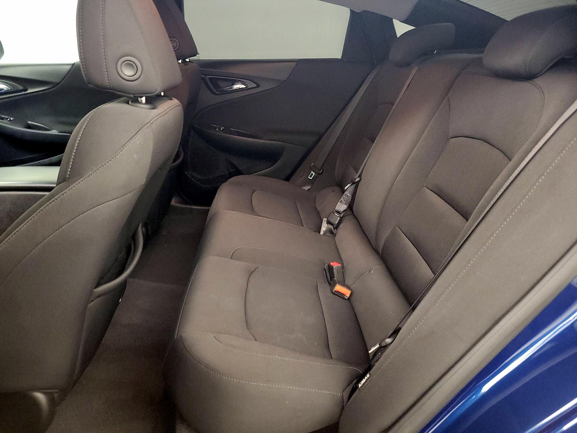 Thumbnail: 2019 Chevrolet Malibu - 17