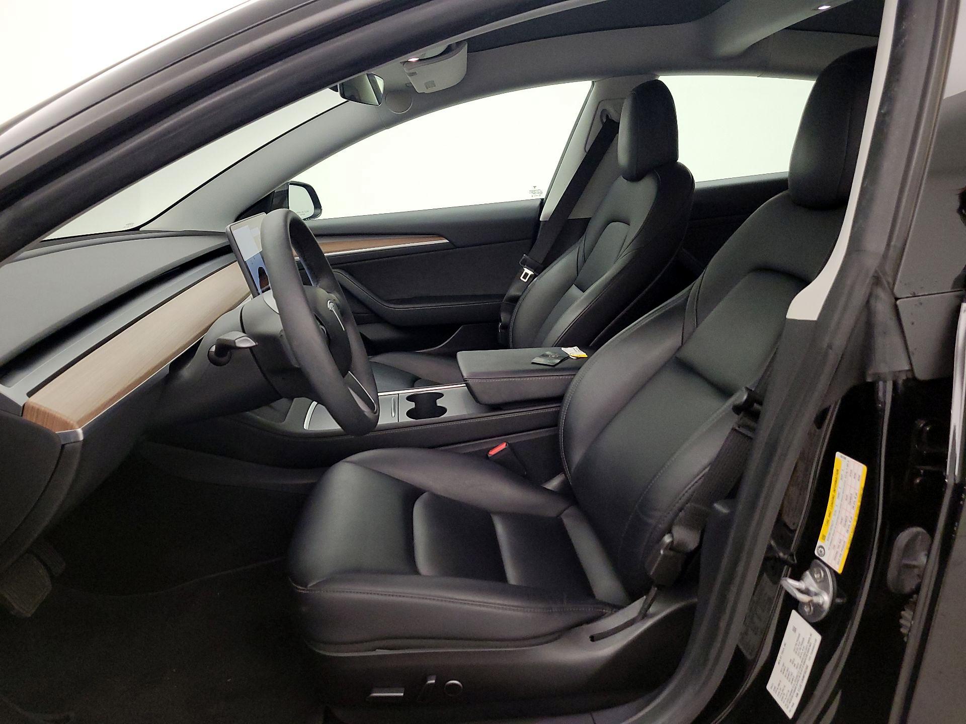 Thumbnail: 2021 Tesla Model 3 - 11