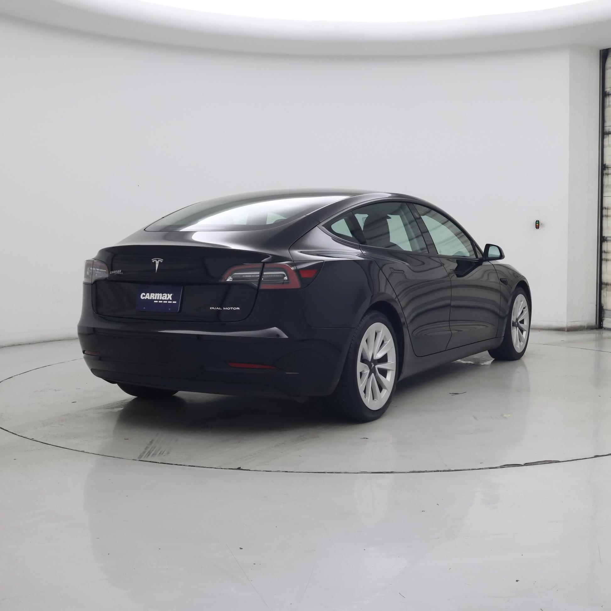 Thumbnail: 2021 Tesla Model 3 - 8
