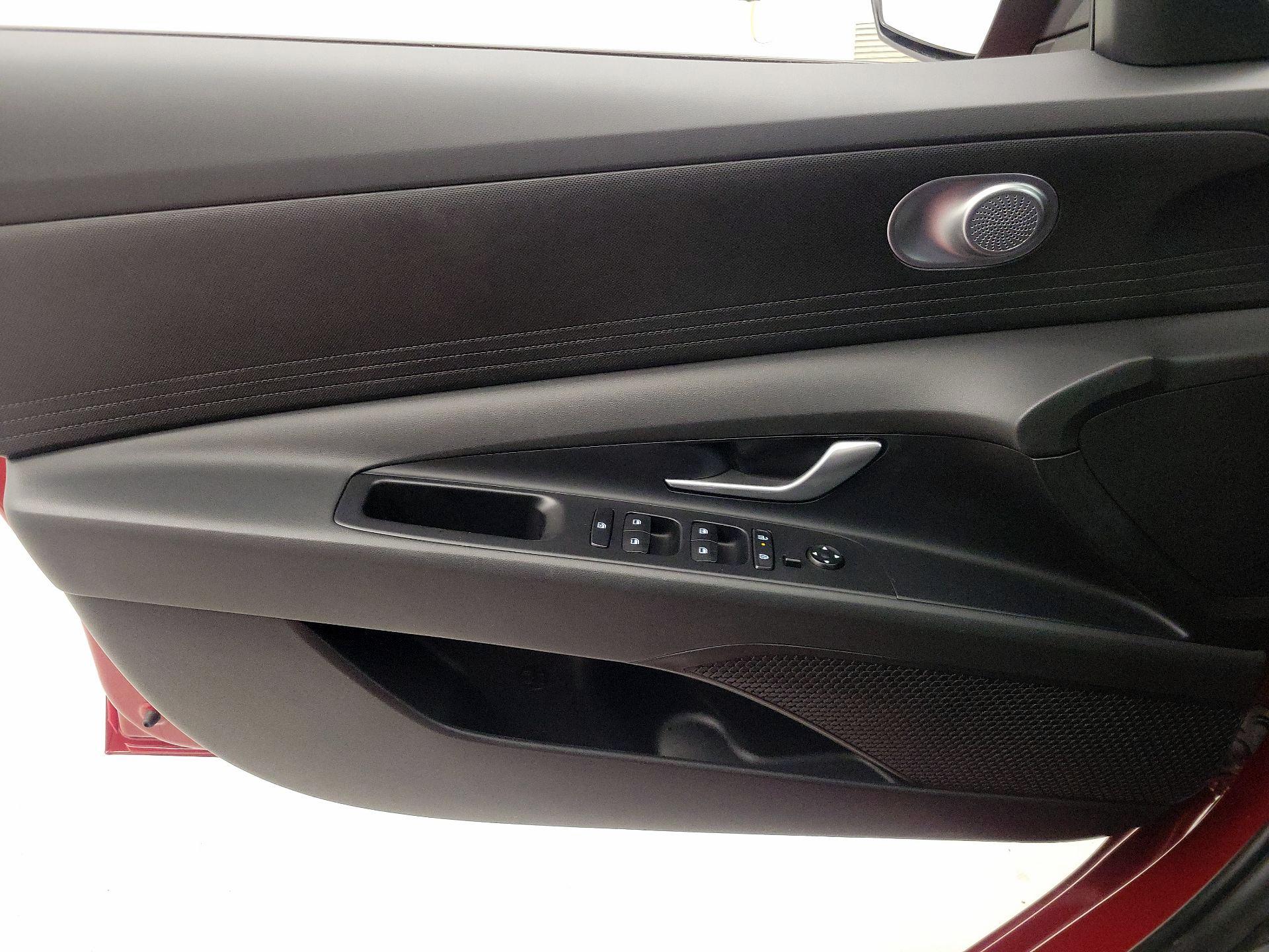 Thumbnail: 2025 Hyundai Elantra - 12