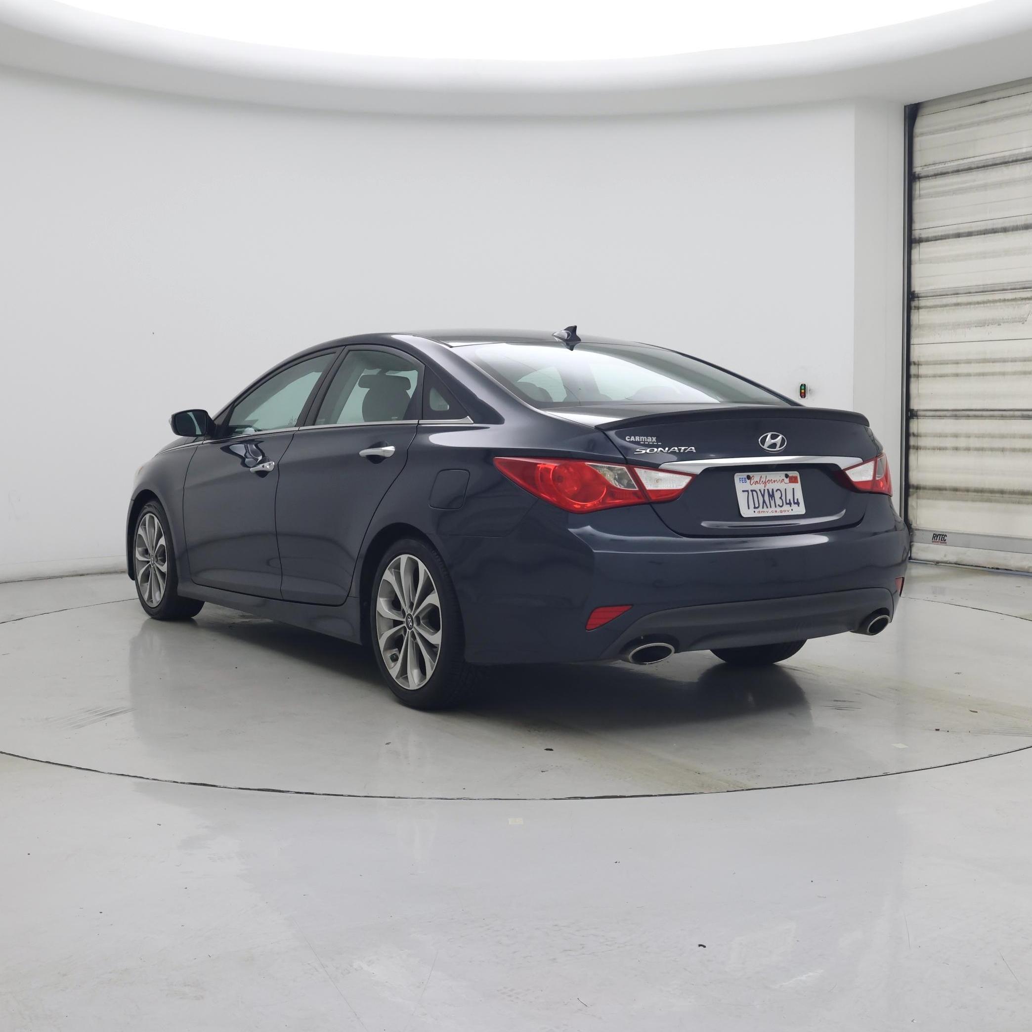 Thumbnail: 2014 Hyundai Sonata - 2