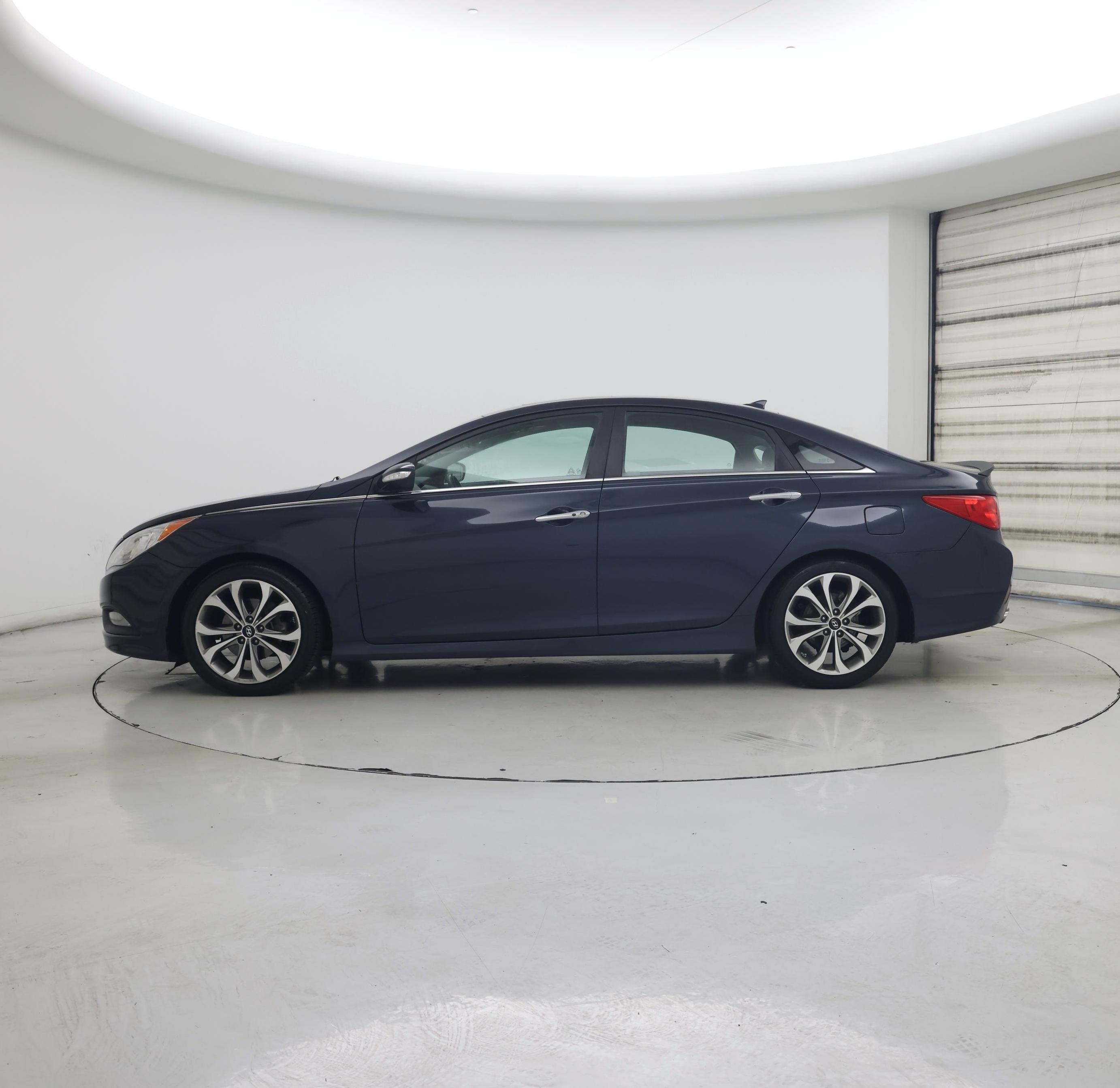 Thumbnail: 2014 Hyundai Sonata - 3