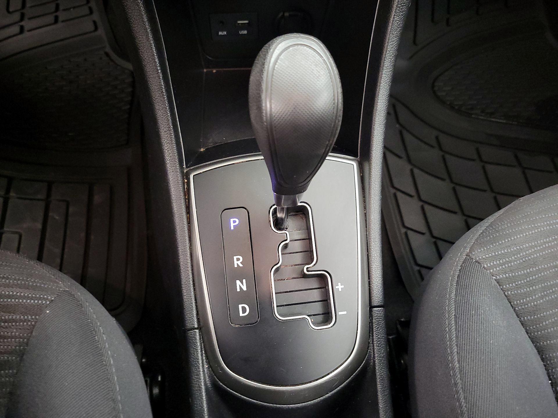 Thumbnail: 2017 Hyundai Accent - 15