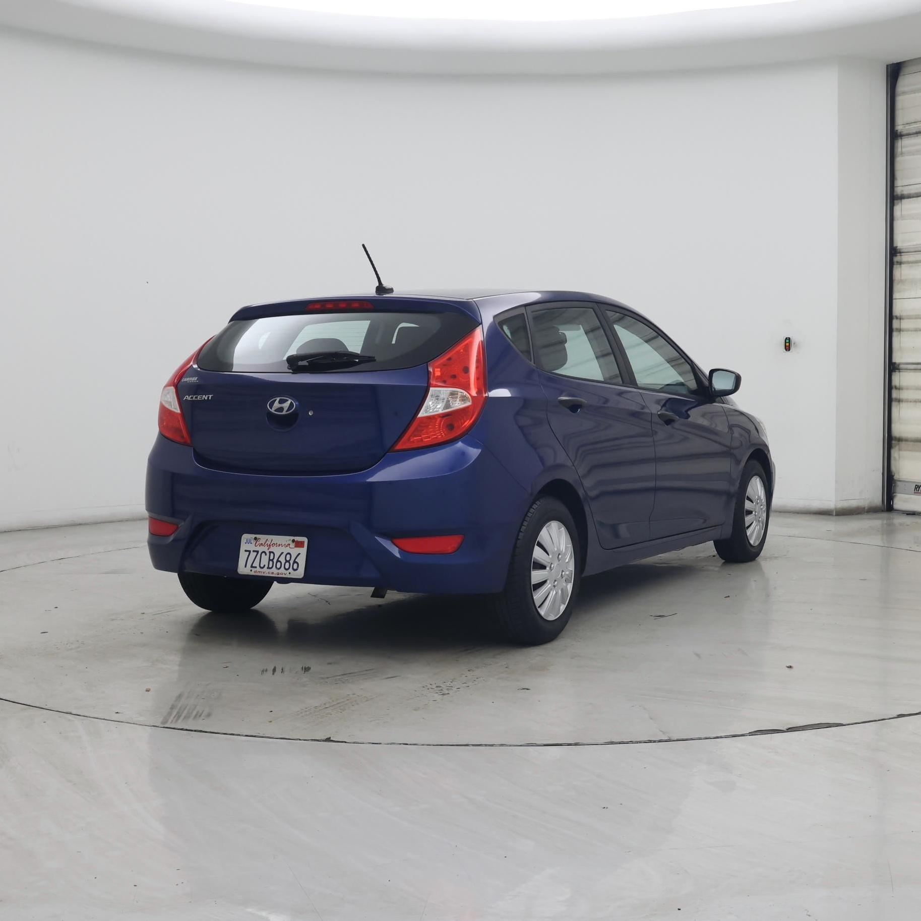 Thumbnail: 2017 Hyundai Accent - 8