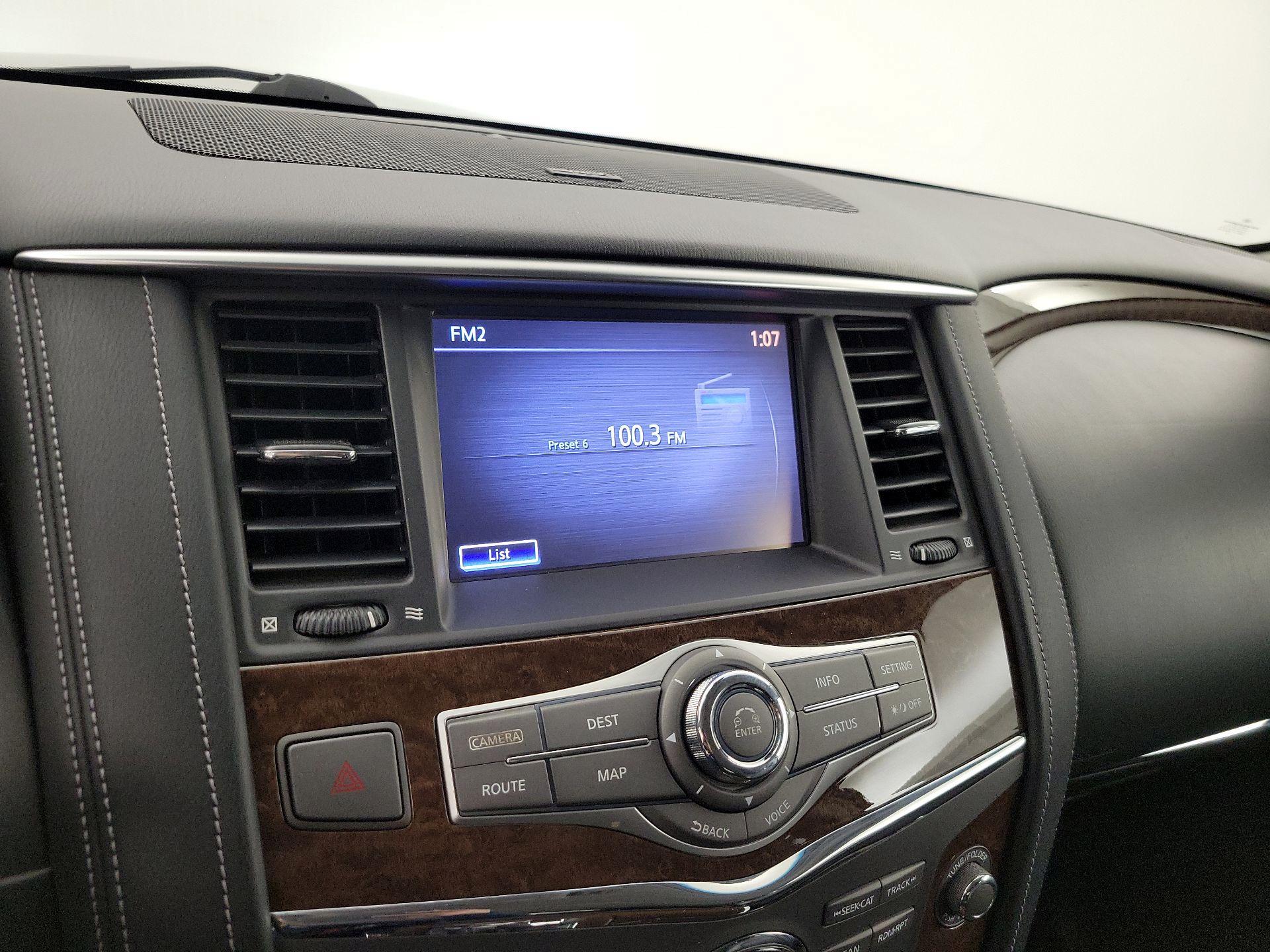 Thumbnail: 2017 INFINITI QX80 - 16