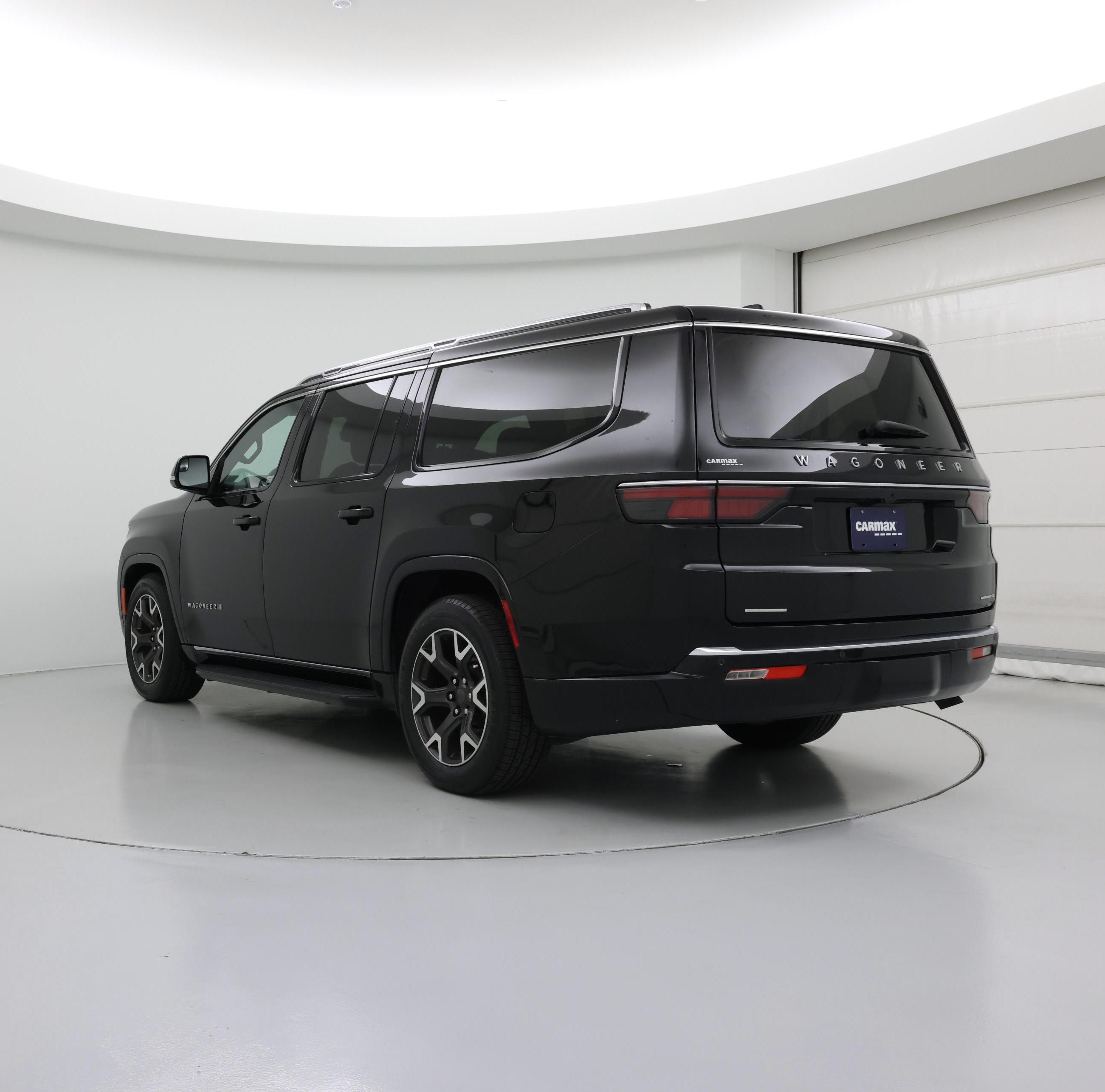 Thumbnail: 2023 Jeep Wagoneer - 2