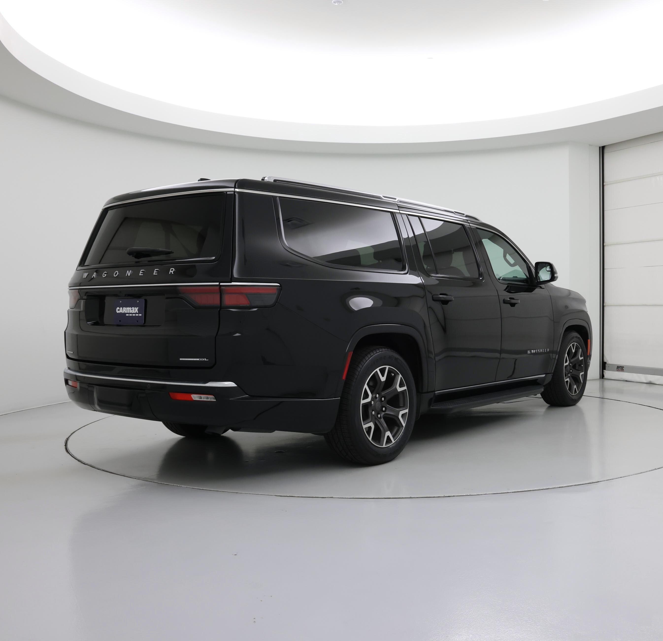 Thumbnail: 2023 Jeep Wagoneer - 8