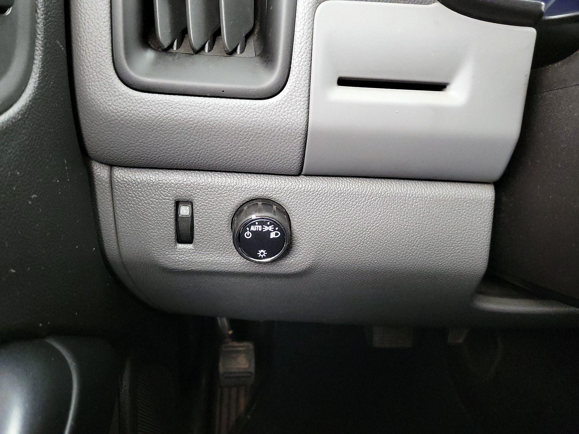 Thumbnail: 2016 GMC Canyon - 13