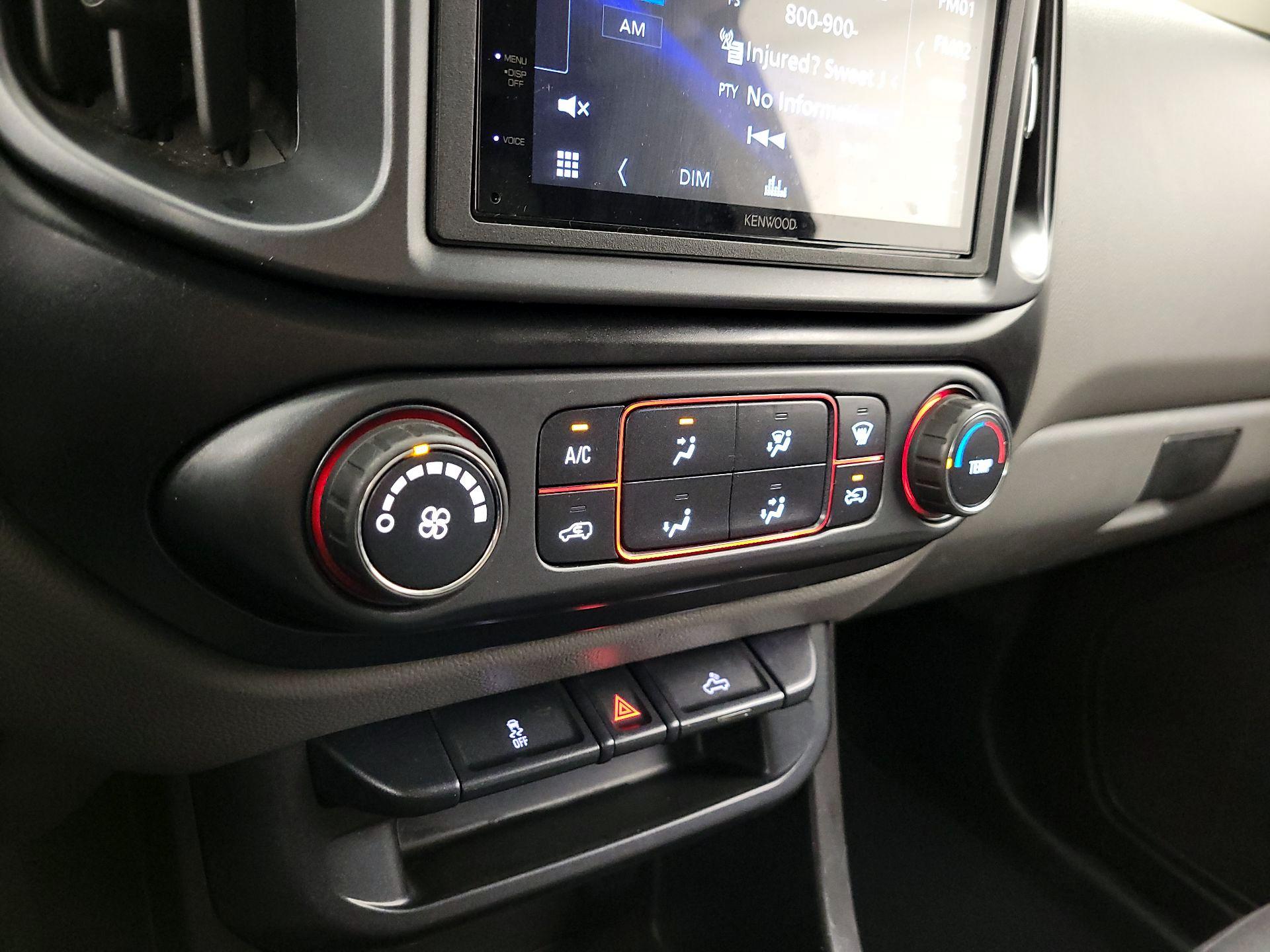 Thumbnail: 2016 GMC Canyon - 16