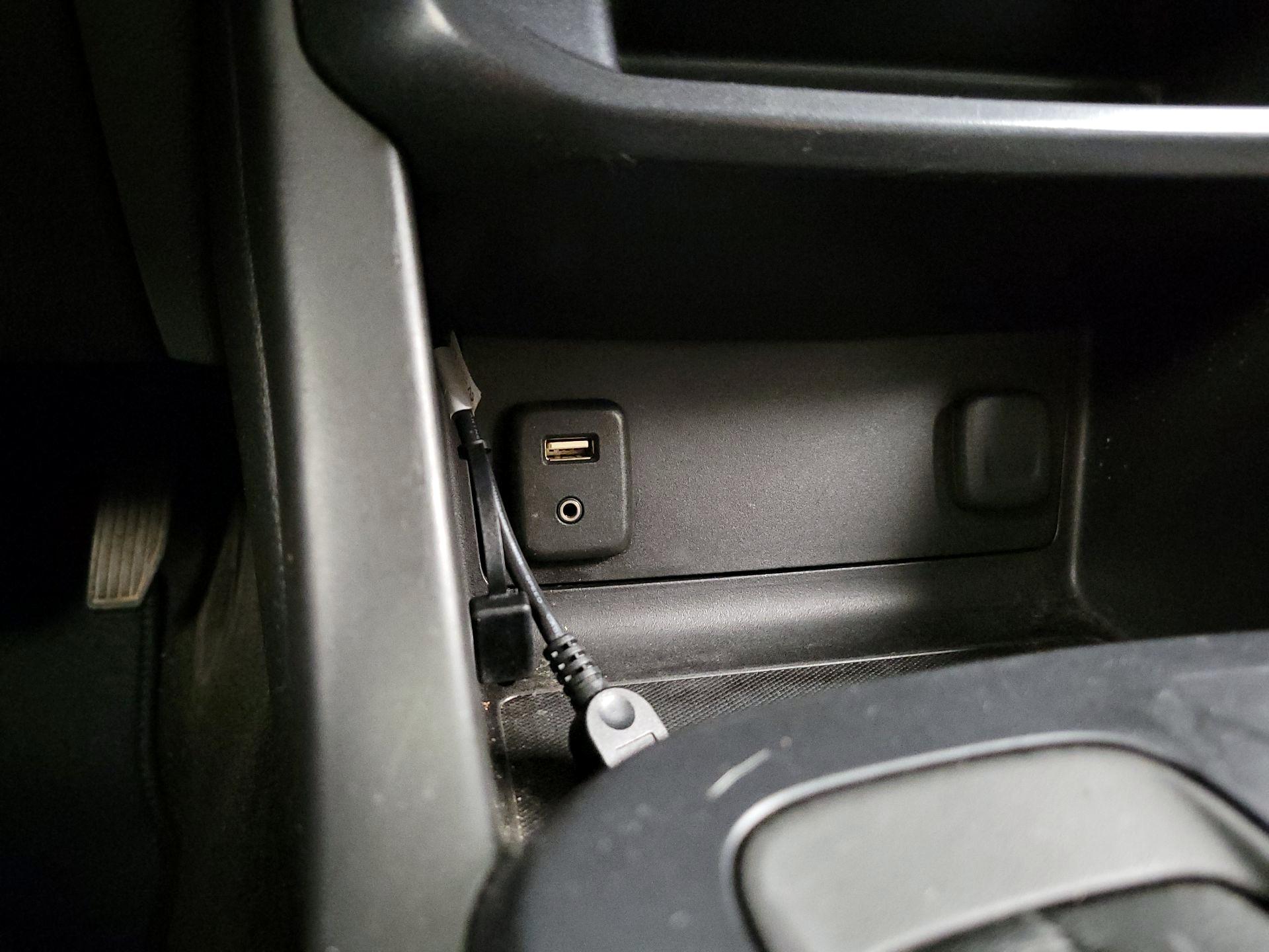 Thumbnail: 2016 GMC Canyon - 18