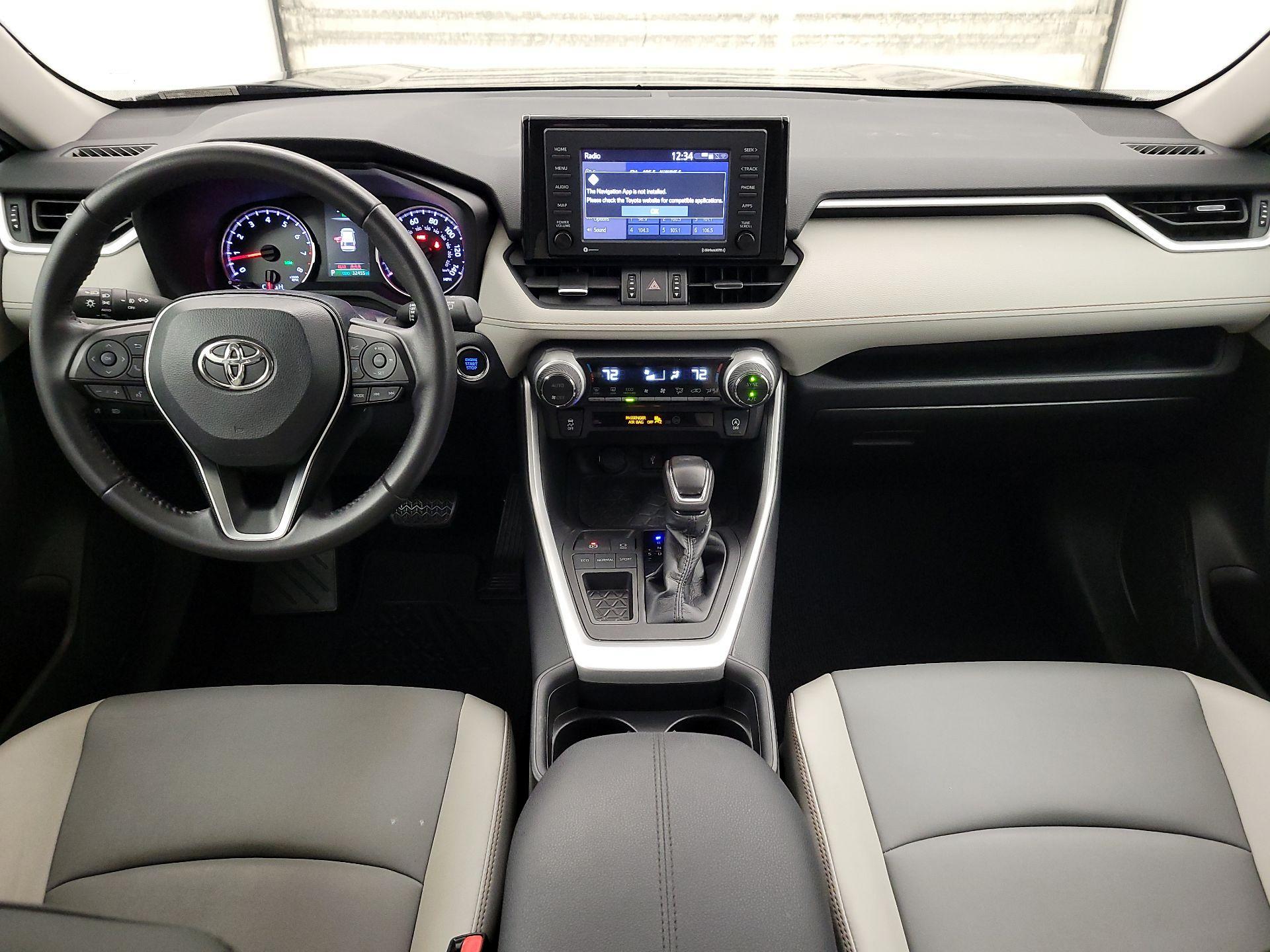 Thumbnail: 2021 Toyota RAV4 - 9