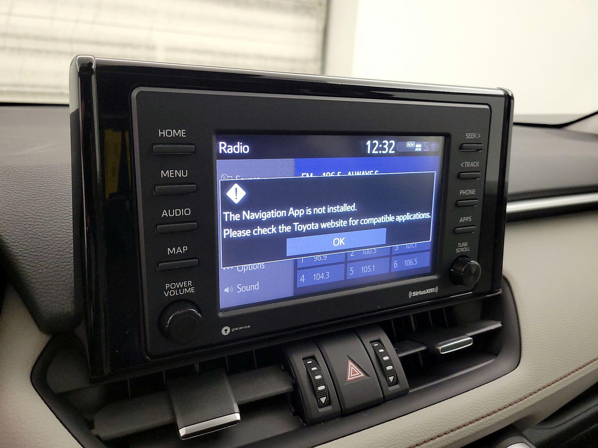 Thumbnail: 2021 Toyota RAV4 - 14