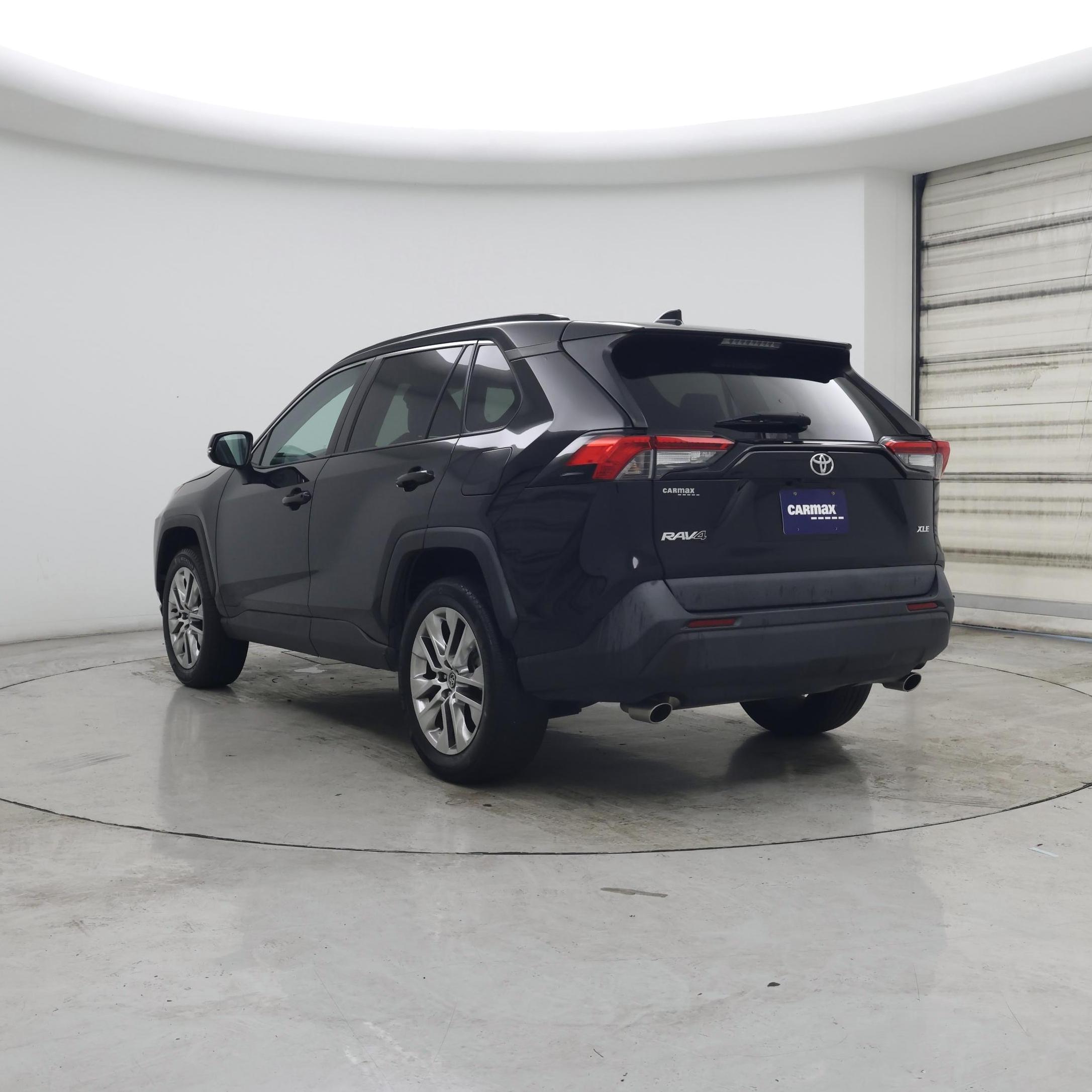 Thumbnail: 2021 Toyota RAV4 - 2