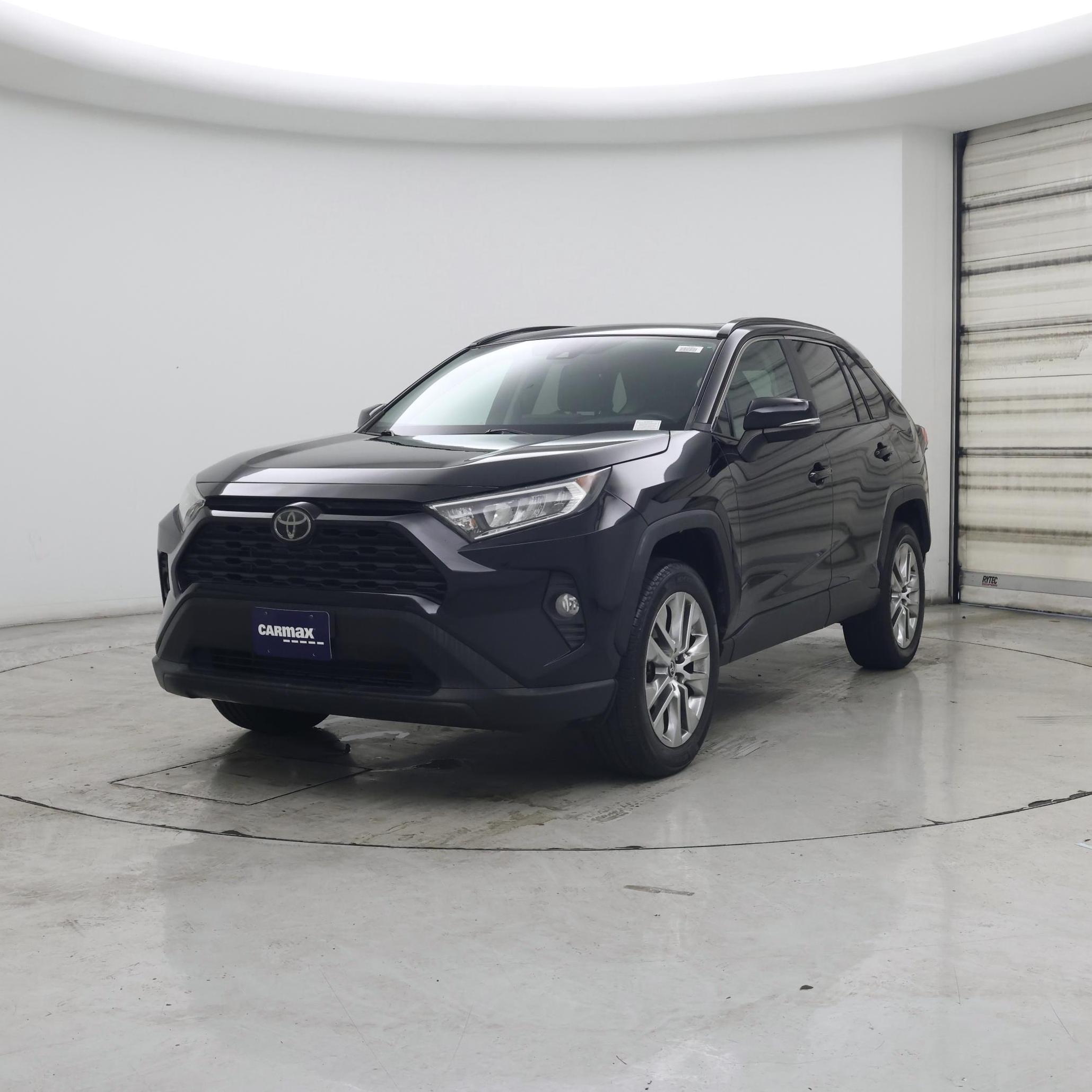 Thumbnail: 2021 Toyota RAV4 - 4