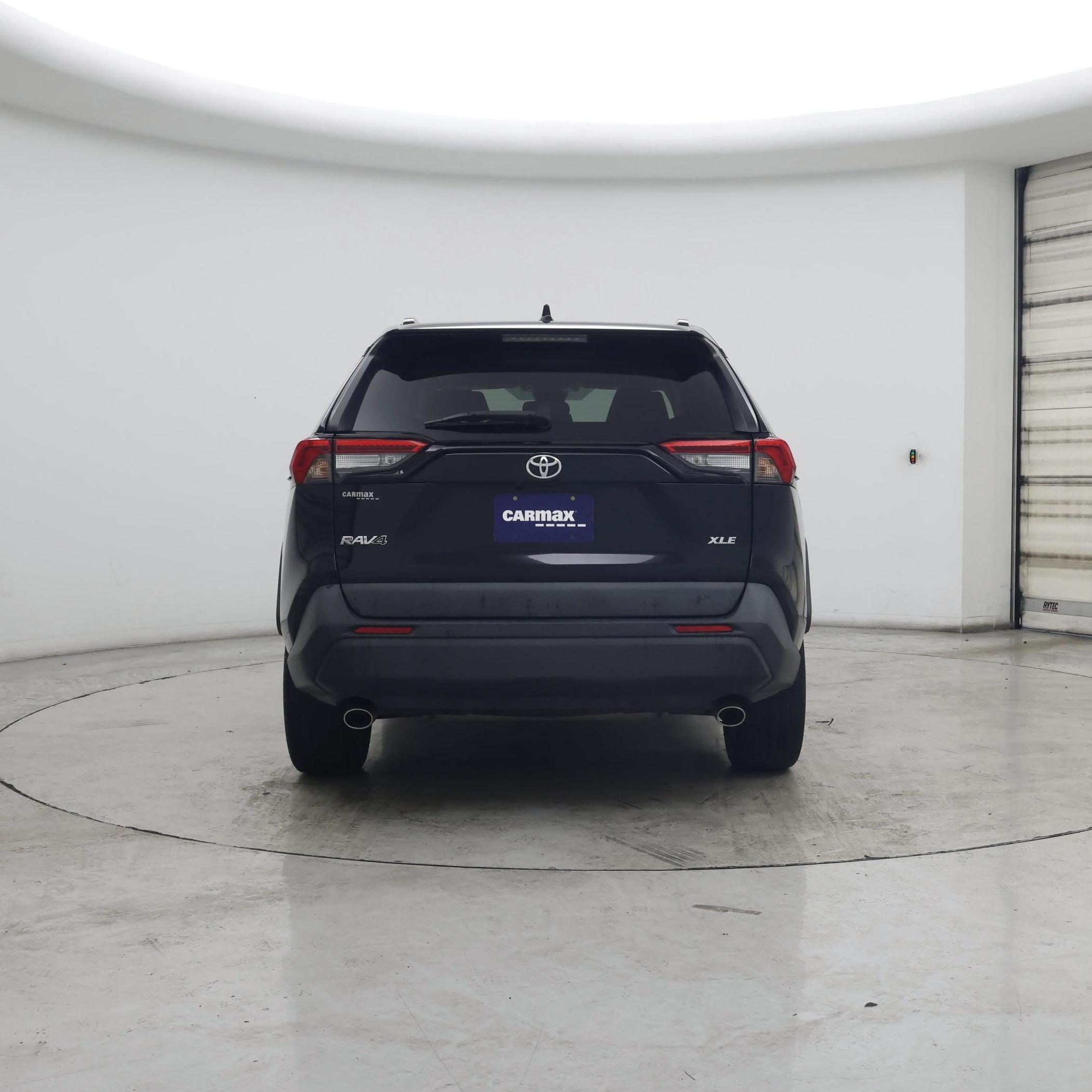 Thumbnail: 2021 Toyota RAV4 - 6