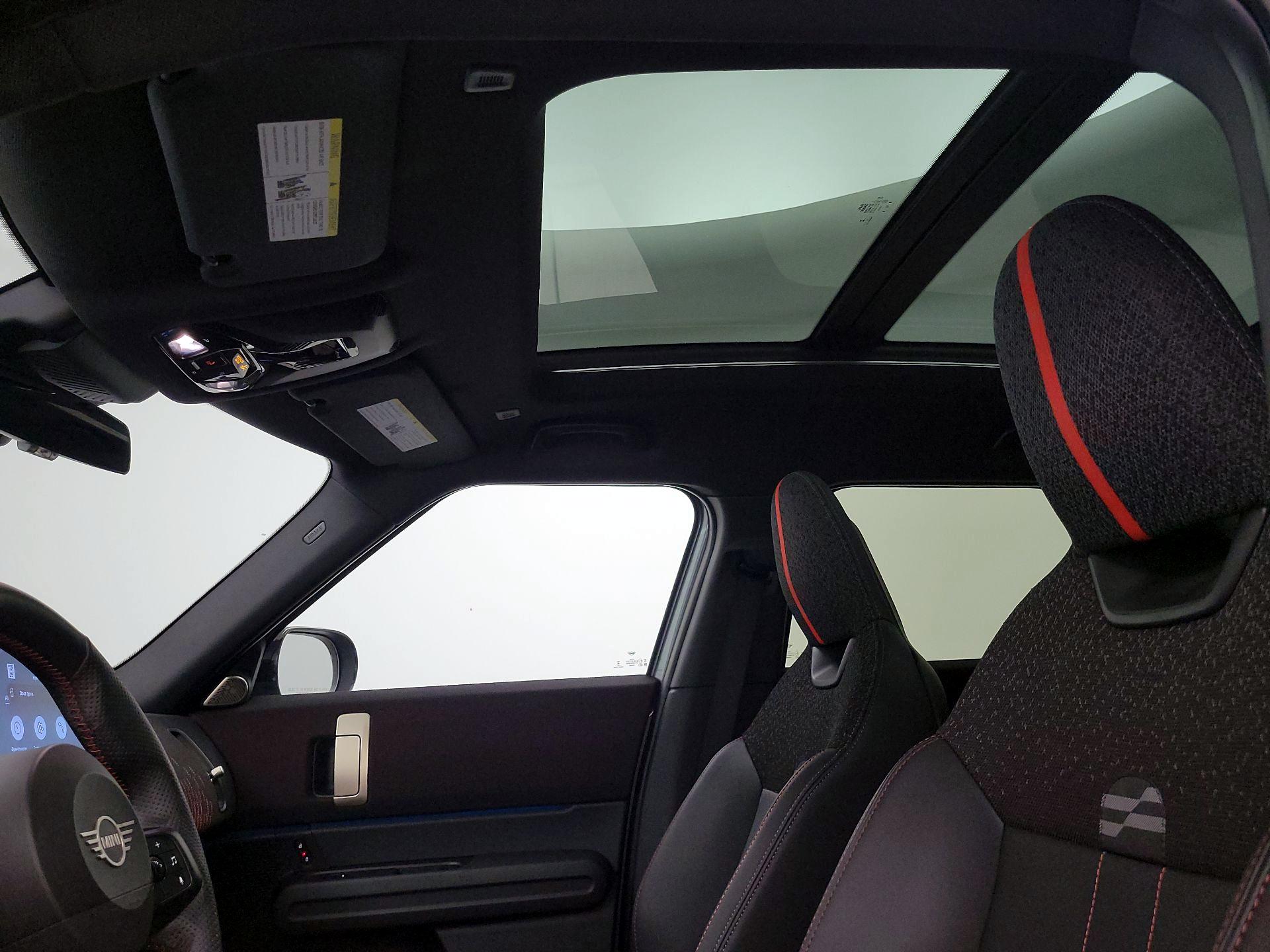 Thumbnail: 2025 MINI Cooper Countryman - 18