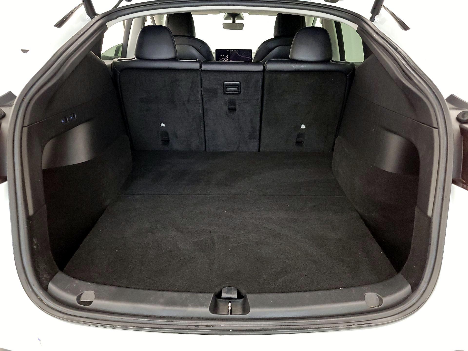 Thumbnail: 2021 Tesla Model Y - 19