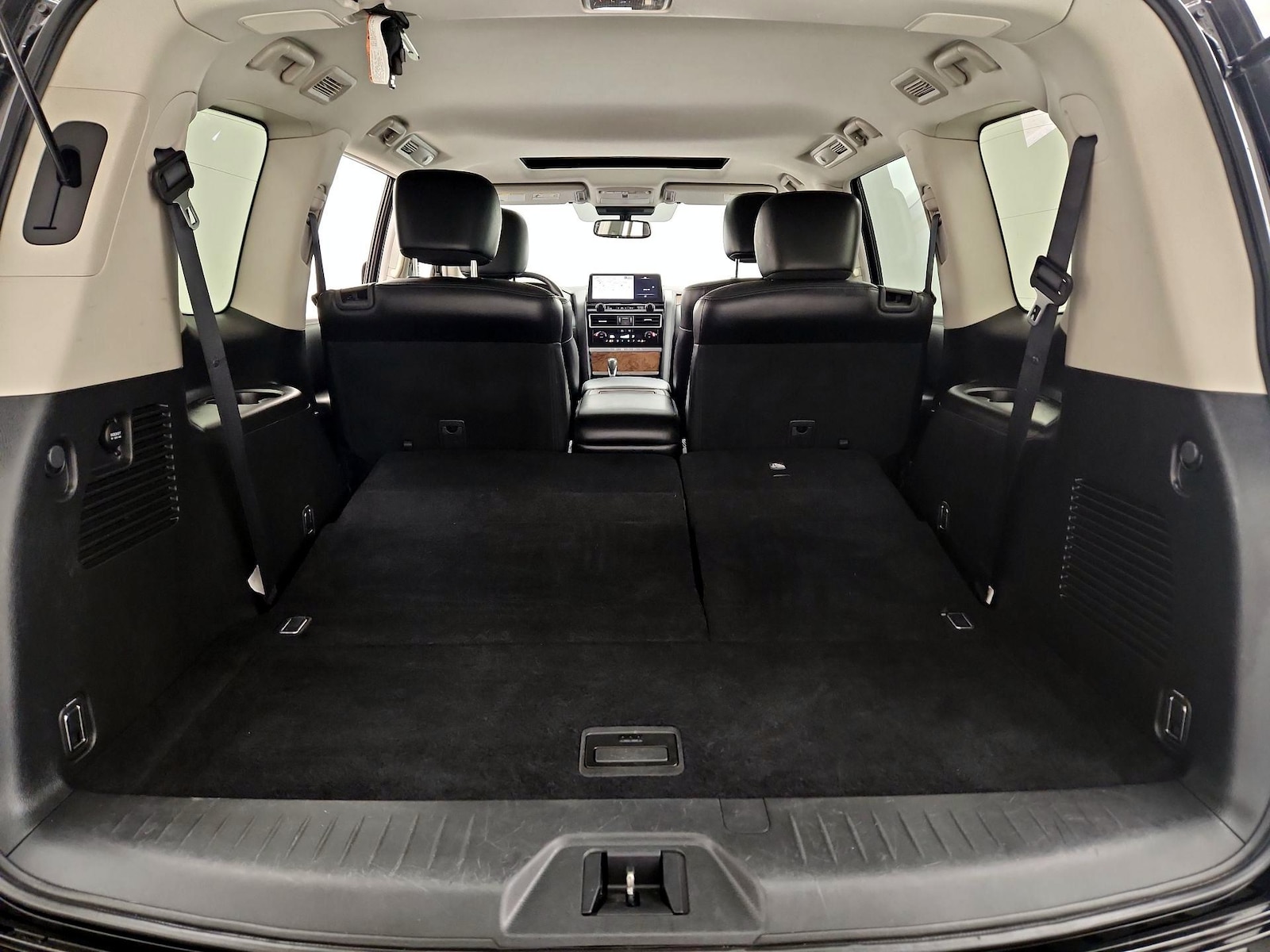2024 Nissan Armada SL - Photo 25
