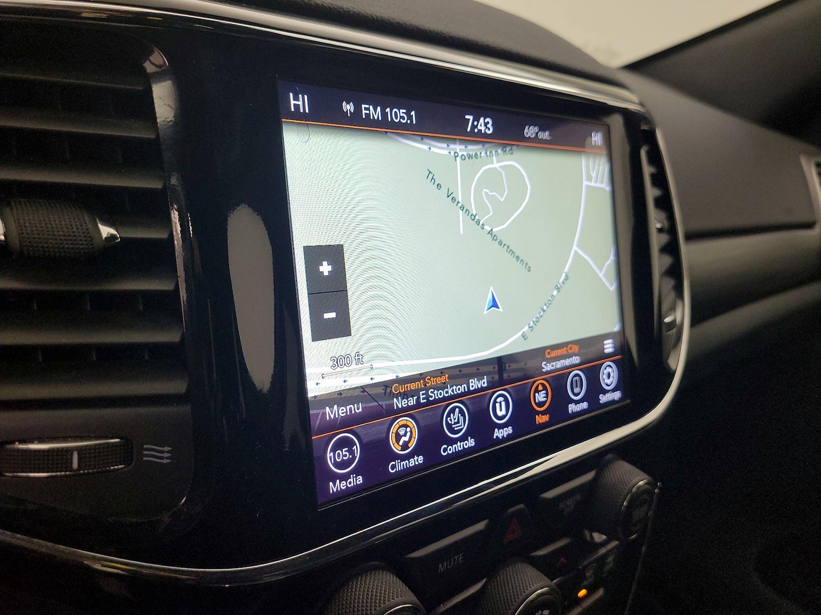 2019 Jeep Grand Cherokee Altitude - Photo 15