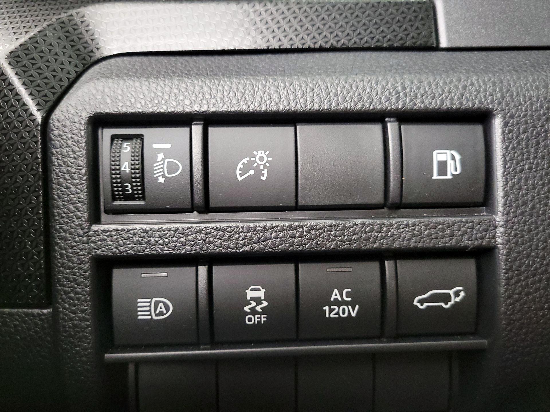 Thumbnail: 2025 Toyota 4Runner - 13