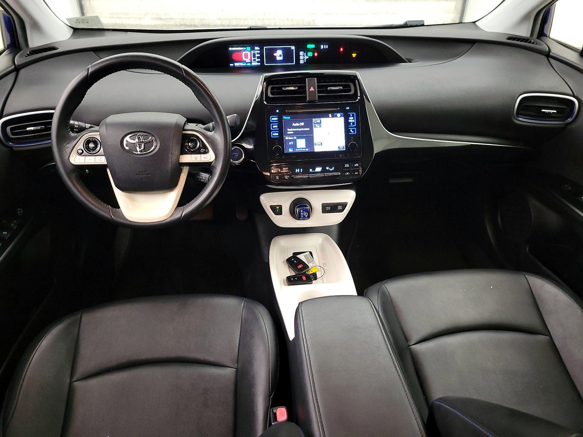 Thumbnail: 2016 Toyota Prius - 9