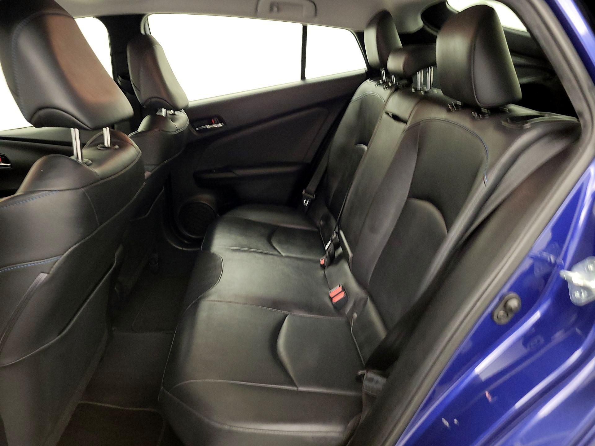 Thumbnail: 2016 Toyota Prius - 17