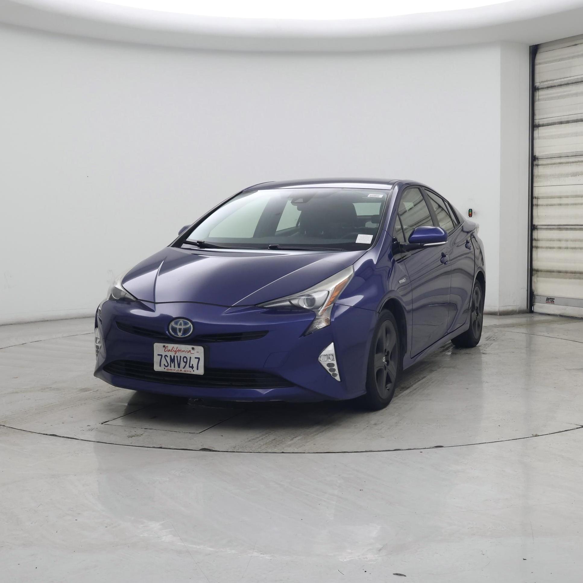 Thumbnail: 2016 Toyota Prius - 4
