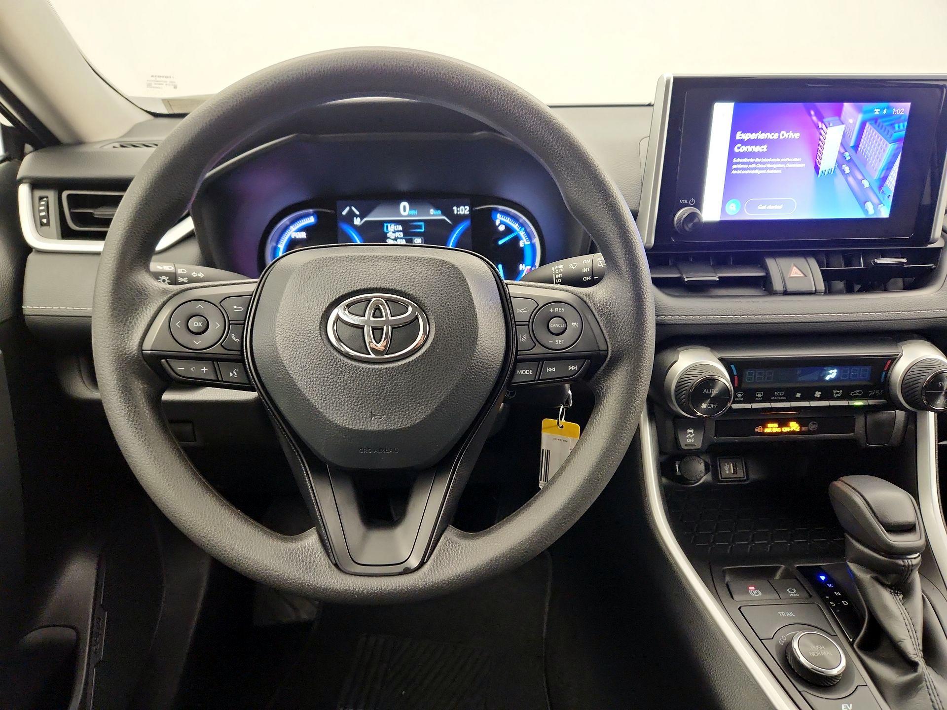 Thumbnail: 2025 Toyota RAV4 - 10