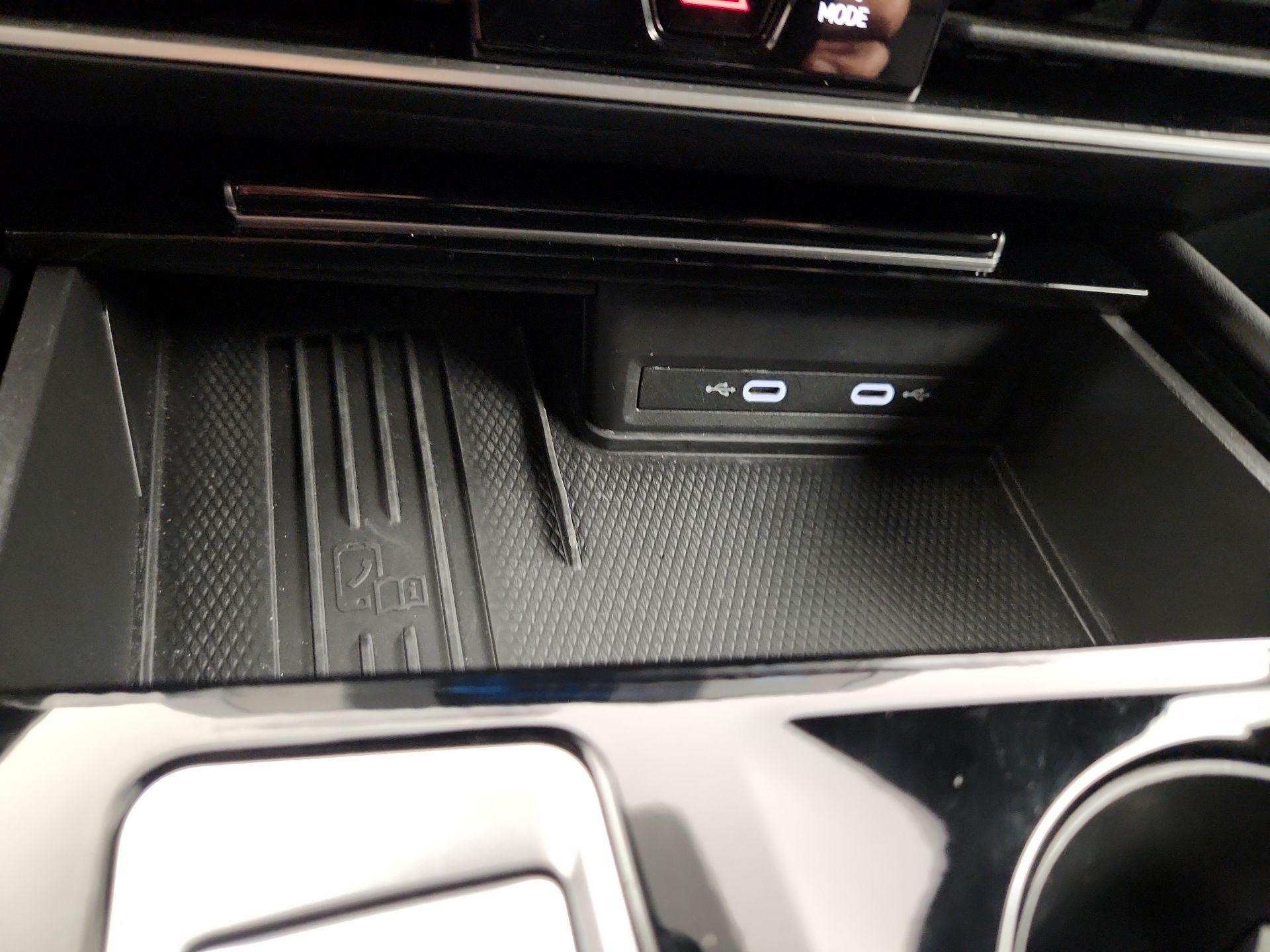 Thumbnail: 2025 Volkswagen Atlas - 18