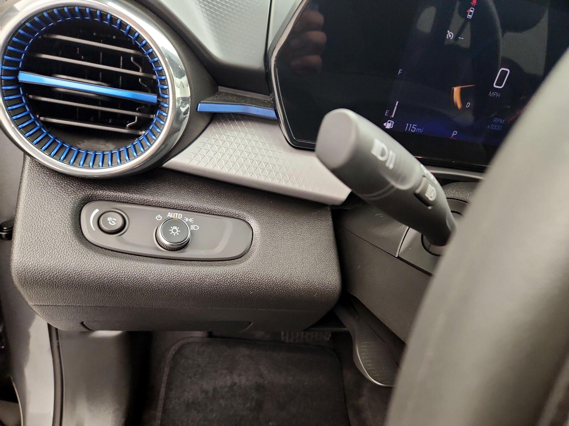 Thumbnail: 2025 Chevrolet Trax - 13