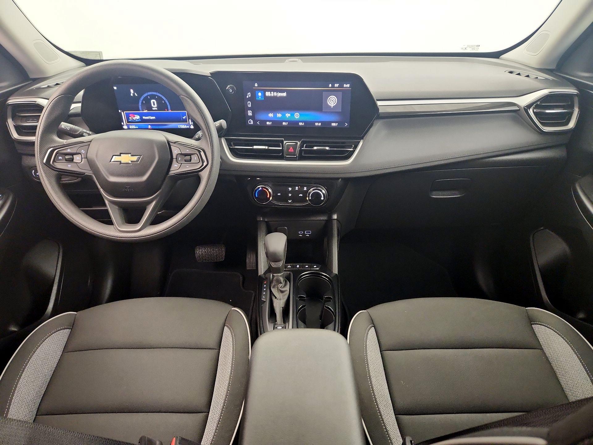 Thumbnail: 2025 Chevrolet TrailBlazer - 9