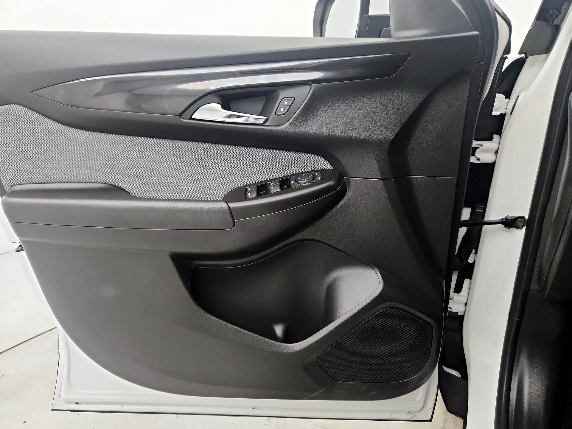 Thumbnail: 2025 Chevrolet TrailBlazer - 12