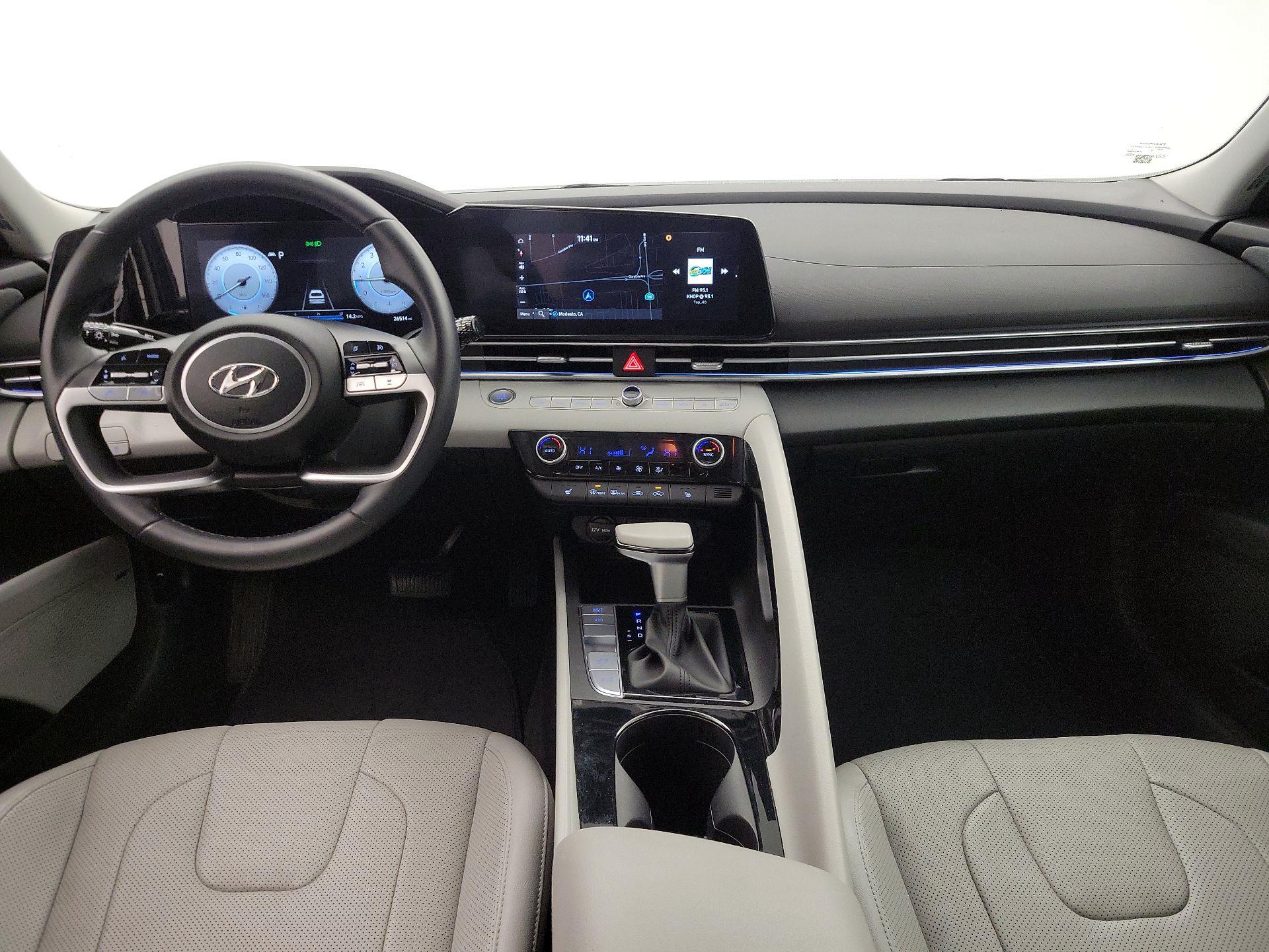 Thumbnail: 2023 Hyundai Elantra - 9