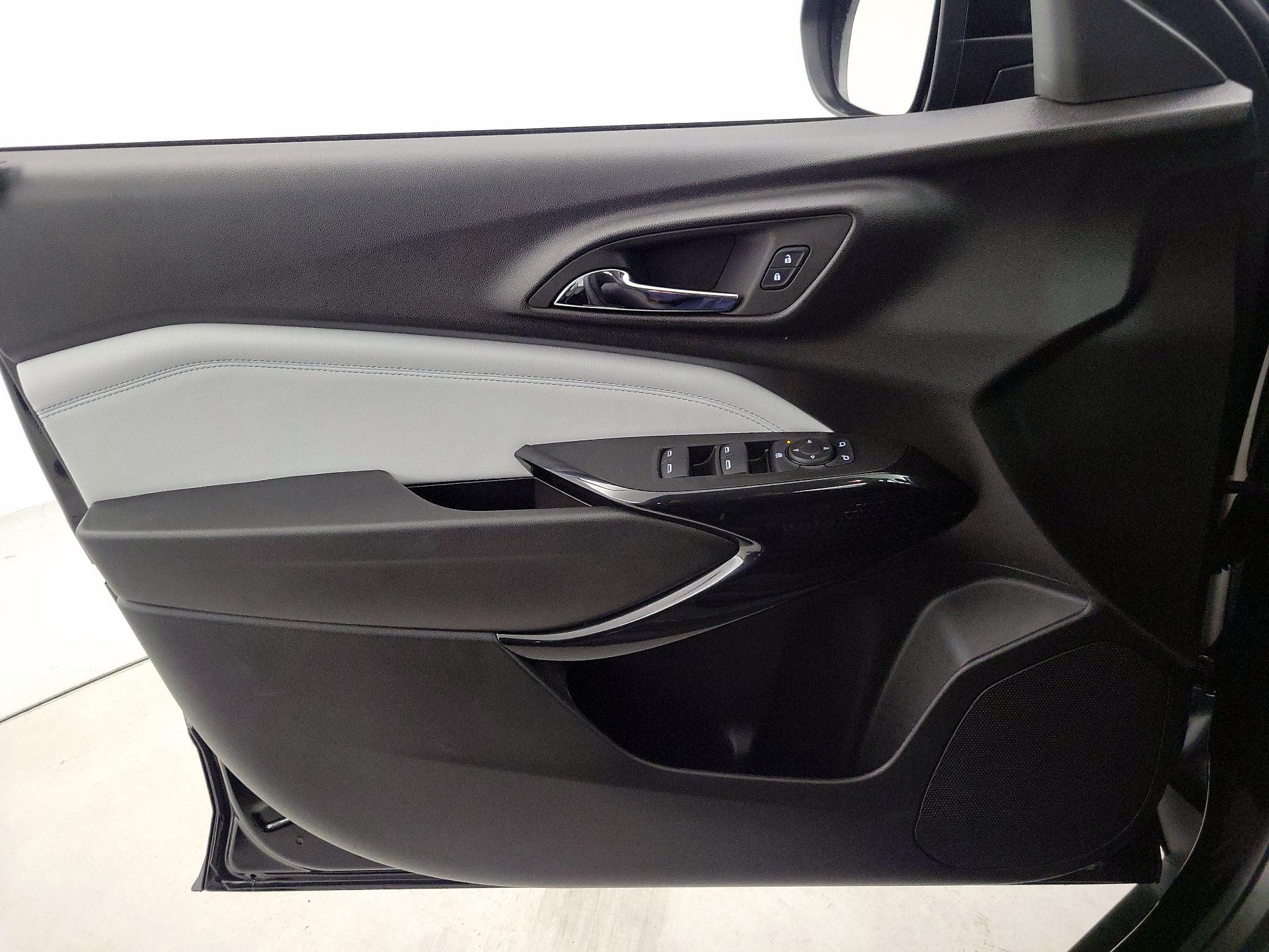 Thumbnail: 2025 Chevrolet Trax - 12