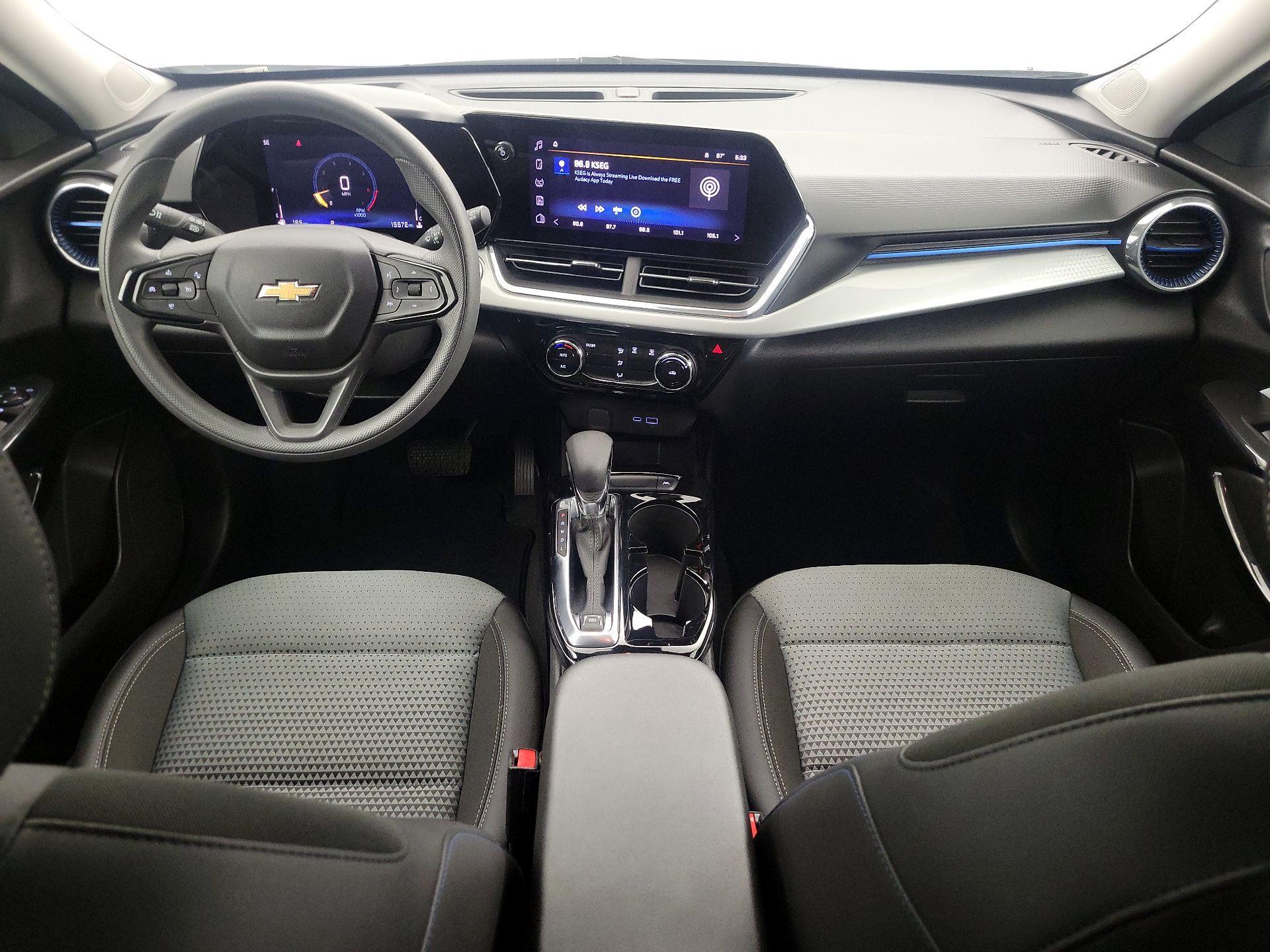 Thumbnail: 2025 Chevrolet Trax - 9