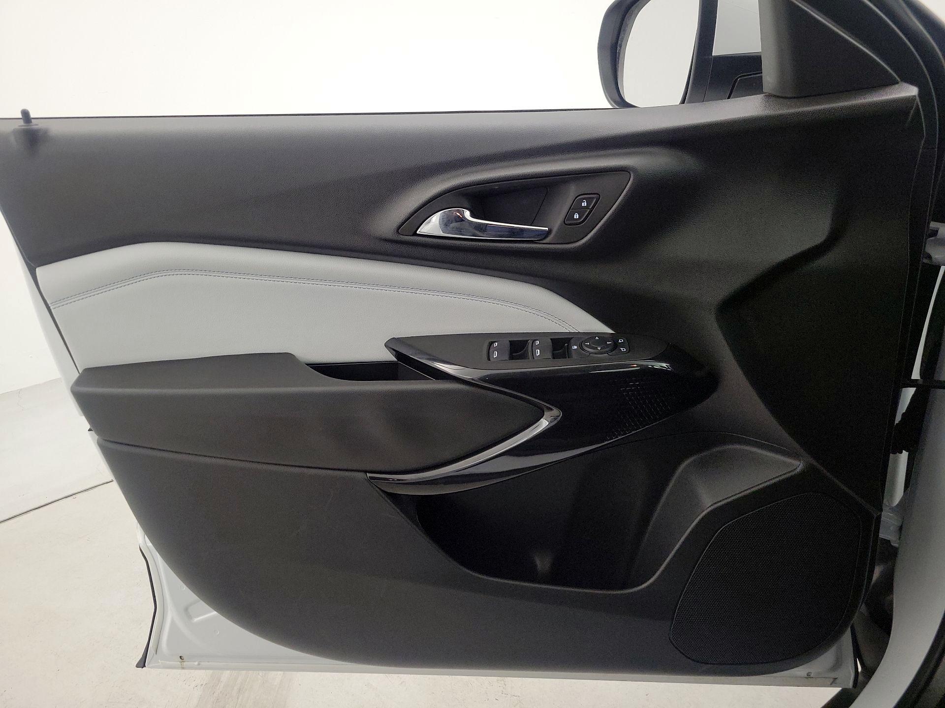 Thumbnail: 2025 Chevrolet Trax - 12