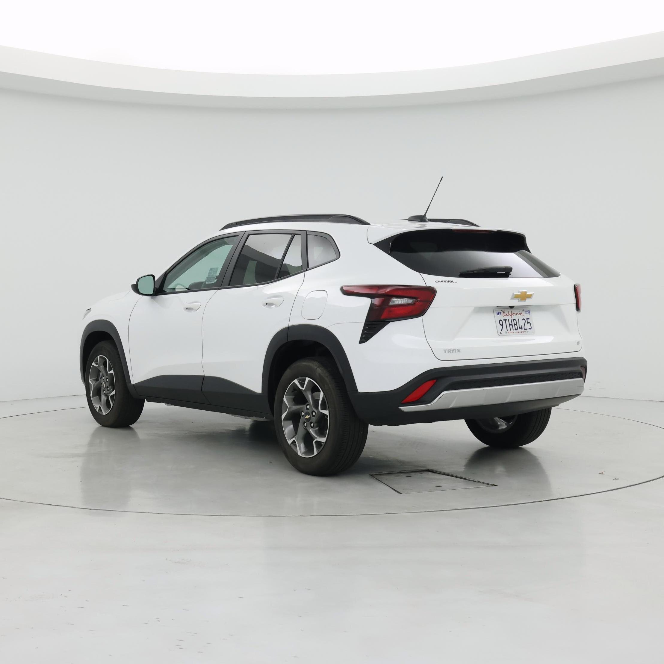 Thumbnail: 2025 Chevrolet Trax - 2