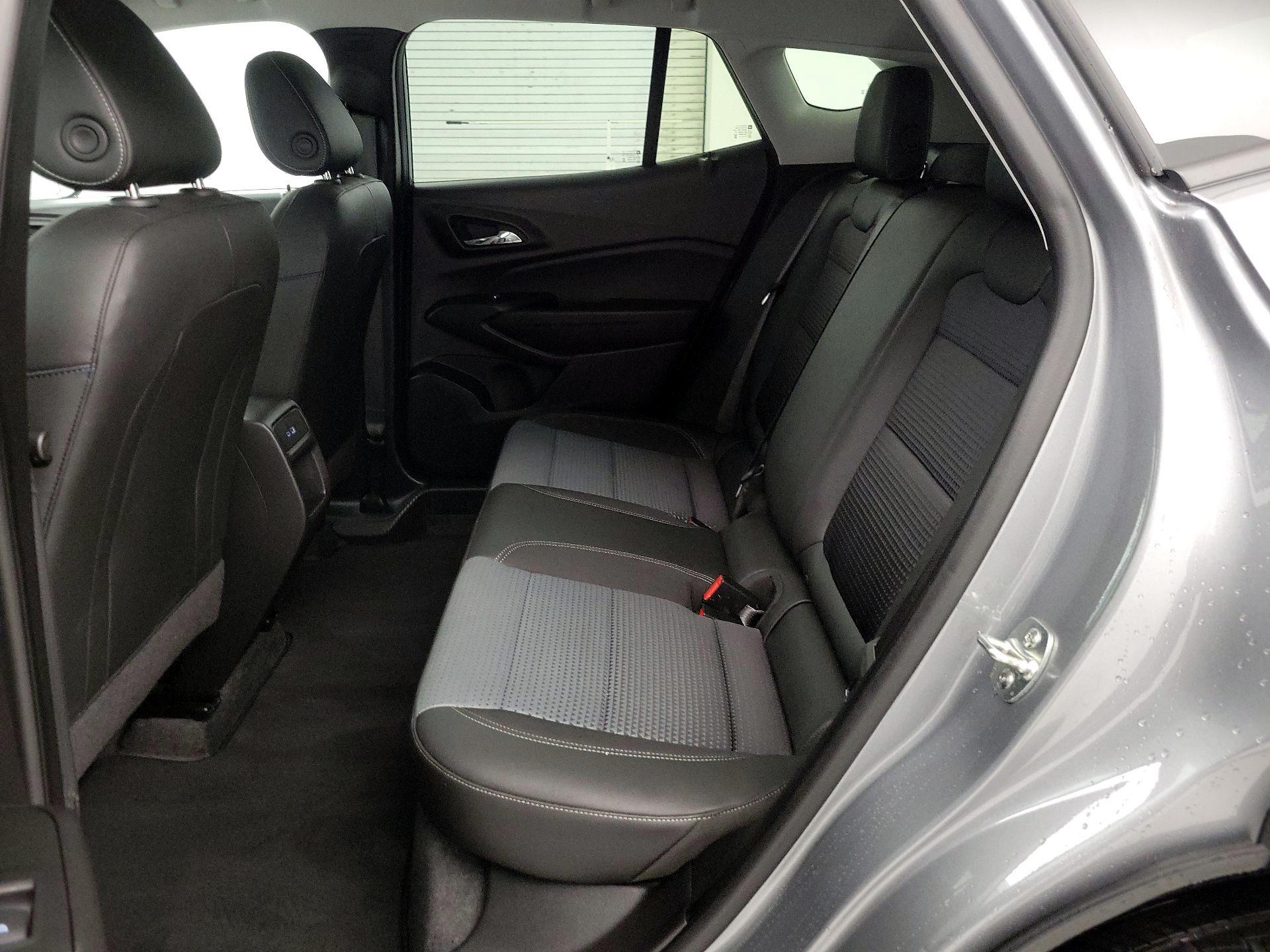 Thumbnail: 2025 Chevrolet Trax - 18