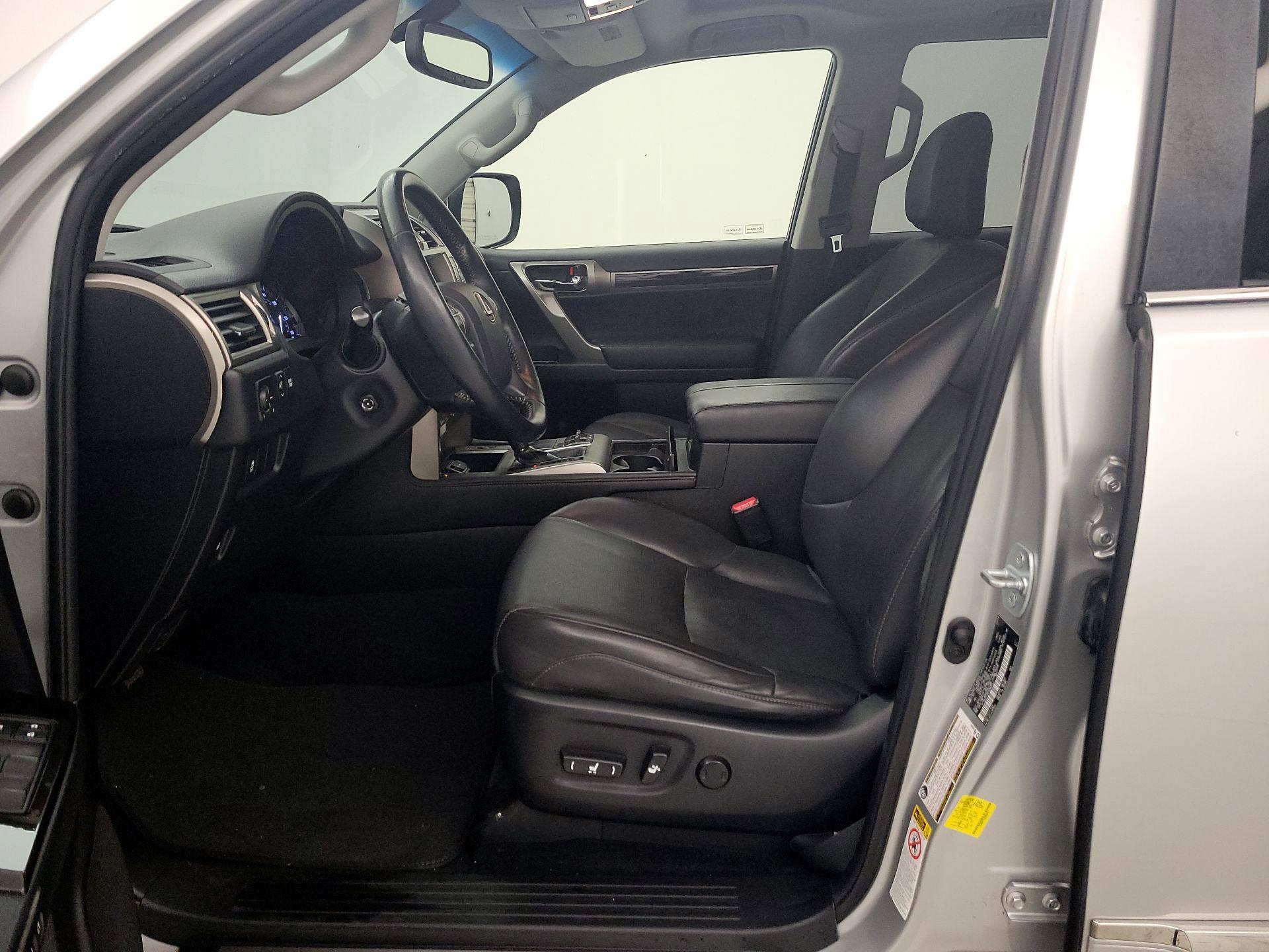 Thumbnail: 2014 Lexus GX - 11