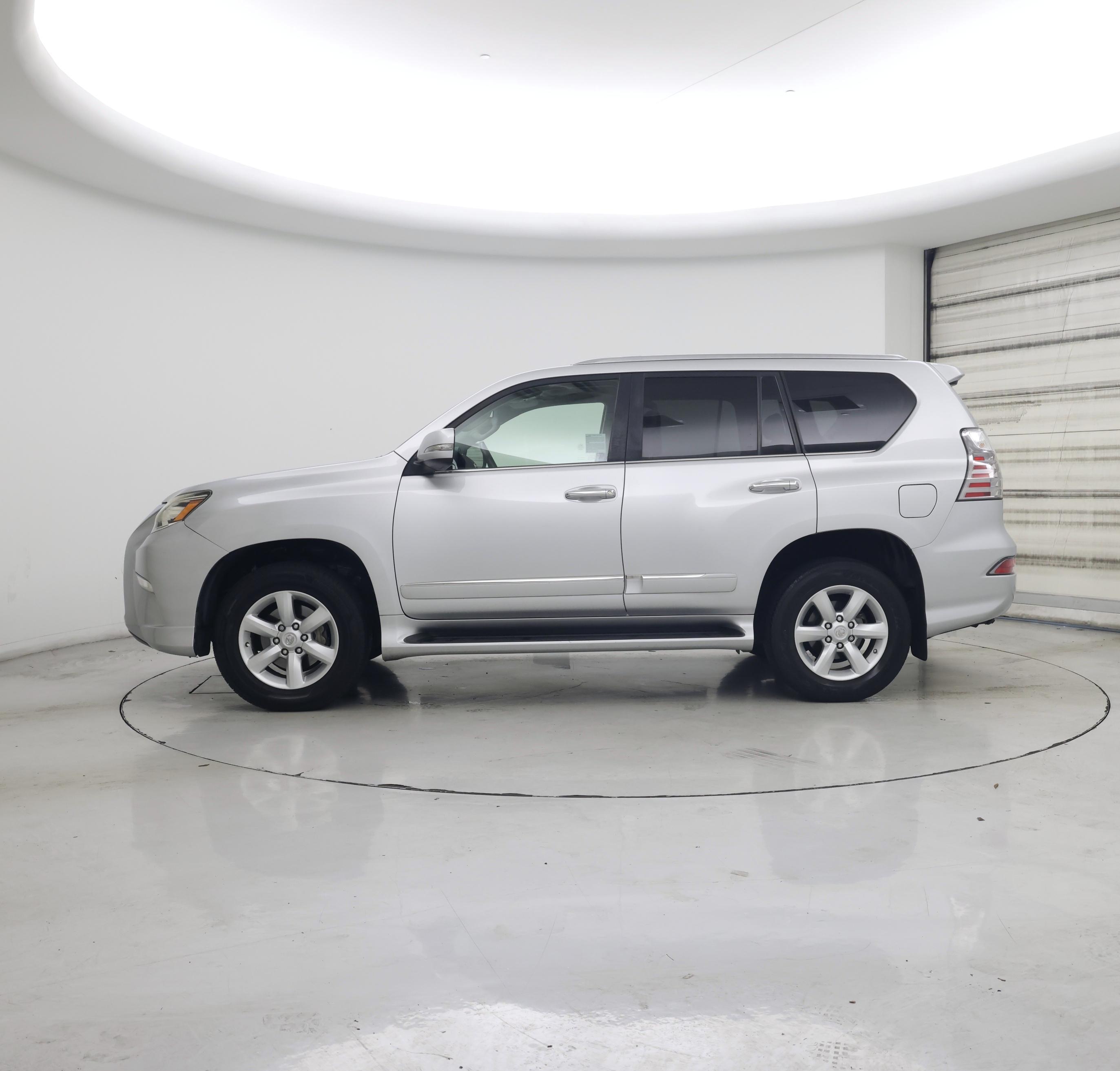 Thumbnail: 2014 Lexus GX - 3