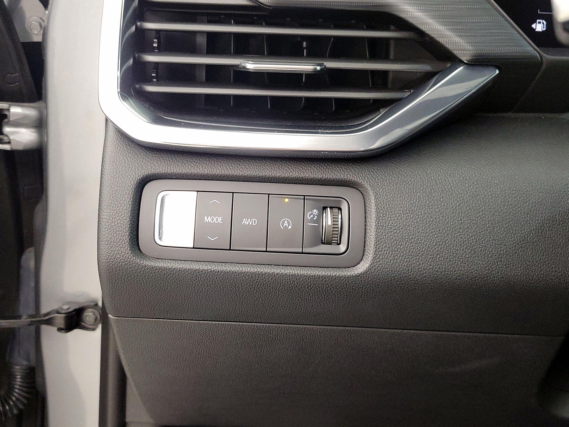 Thumbnail: 2025 GMC Acadia - 13