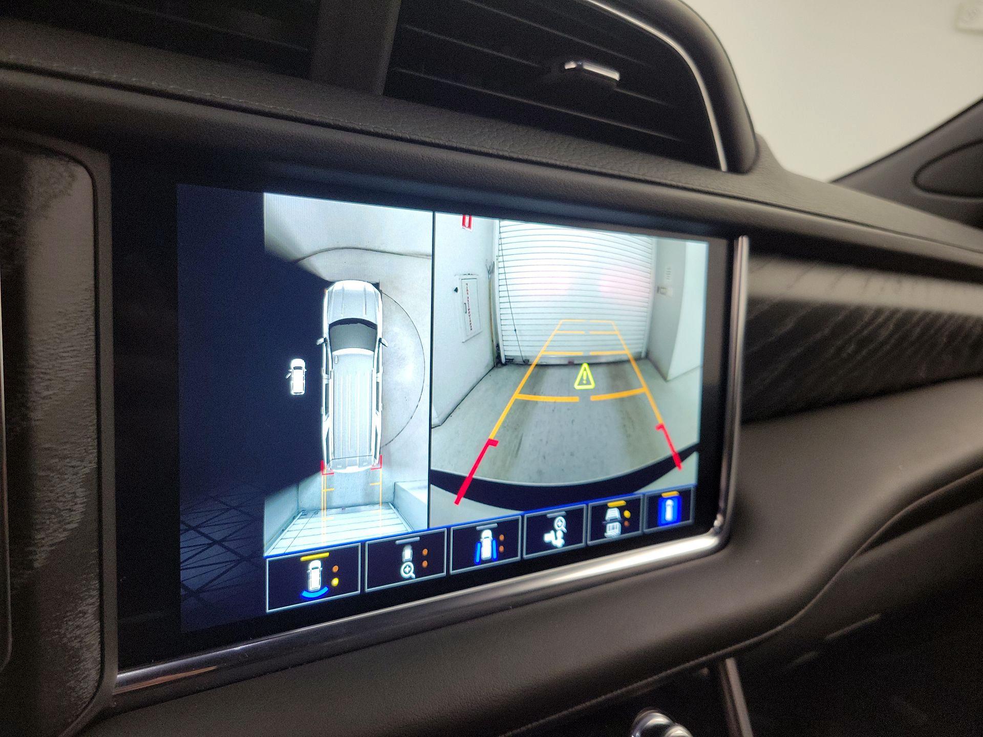 Thumbnail: 2024 GMC Yukon XL - 14