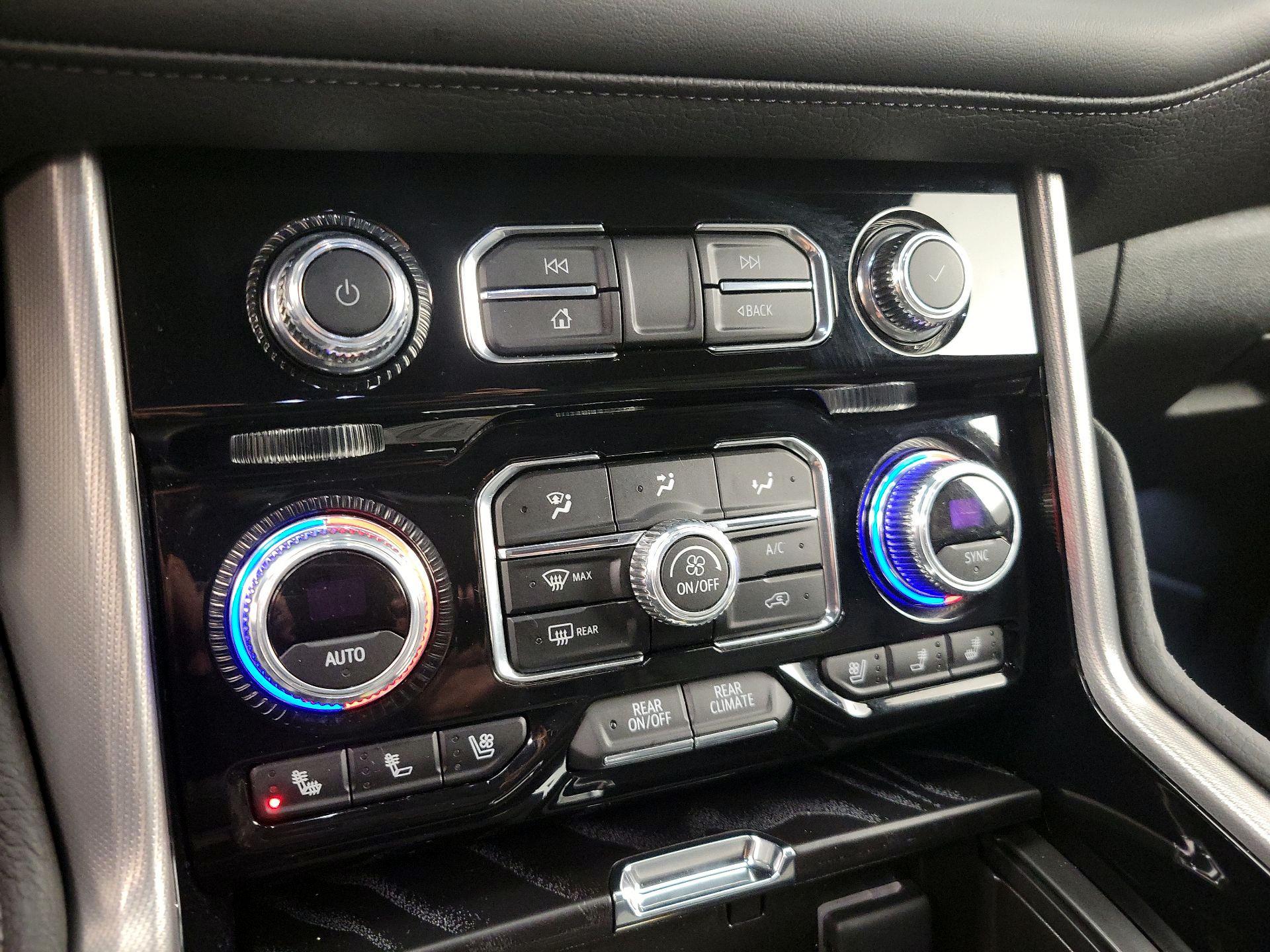 Thumbnail: 2024 GMC Yukon XL - 16