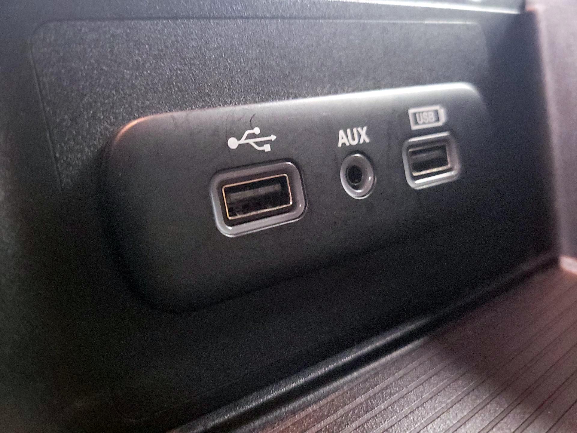 Thumbnail: 2019 RAM 1500 Classic - 18