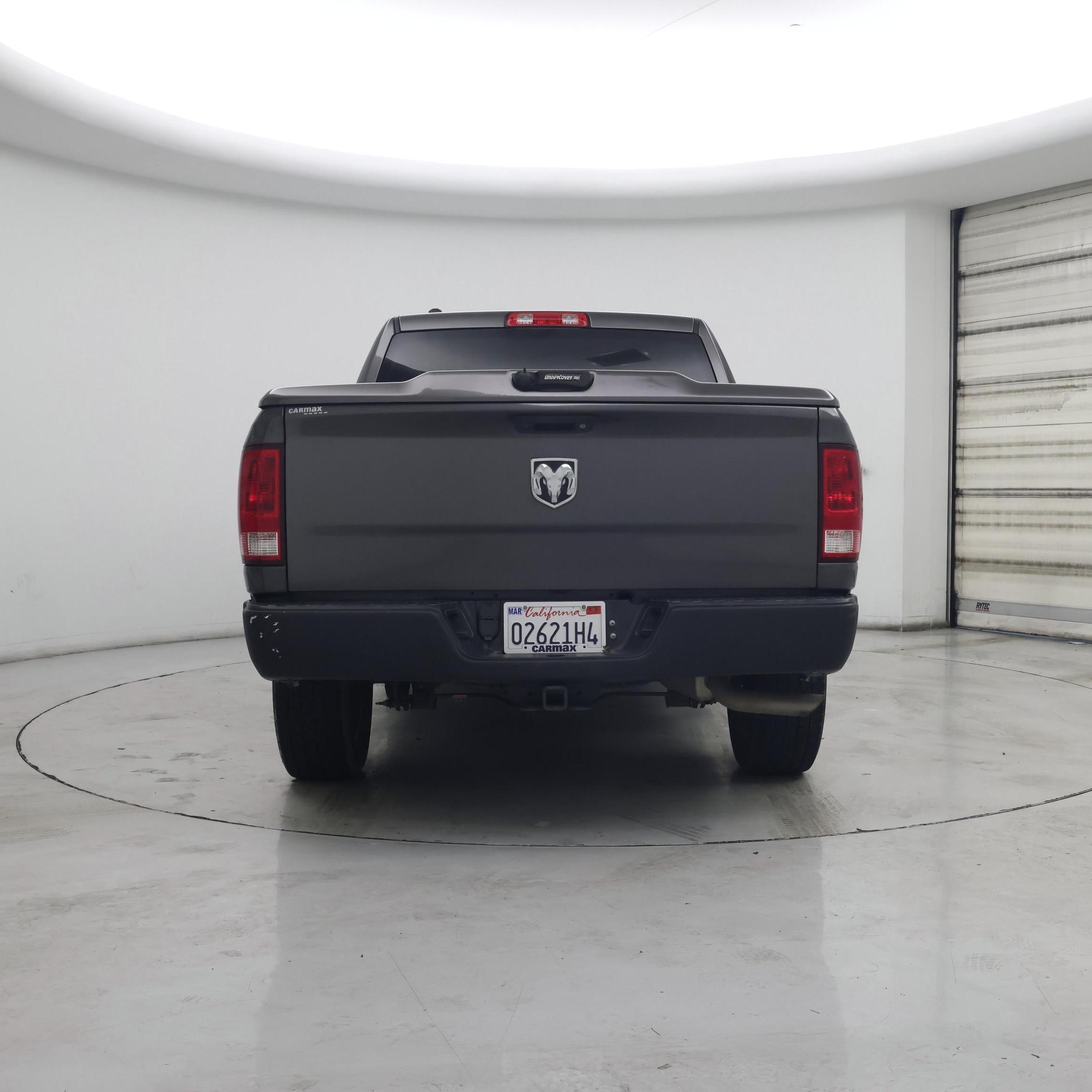 Thumbnail: 2019 RAM 1500 Classic - 6