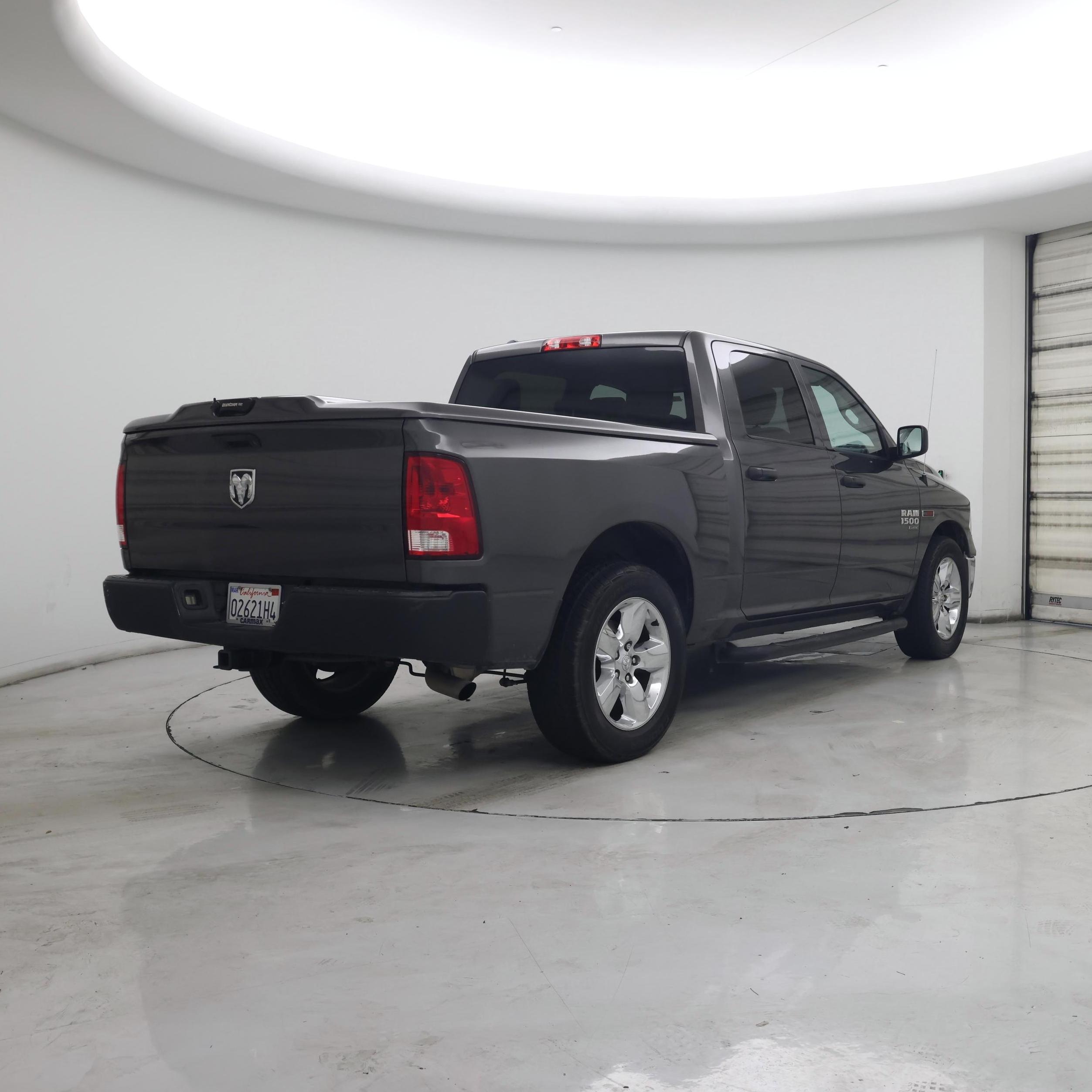 Thumbnail: 2019 RAM 1500 Classic - 8