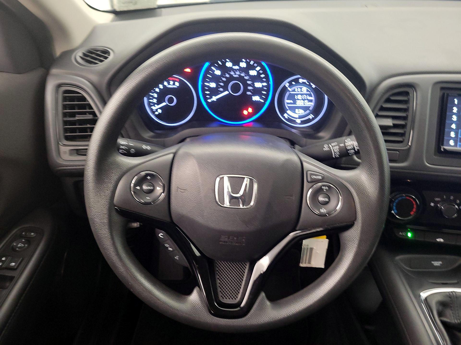 Thumbnail: 2016 Honda HR-V - 10