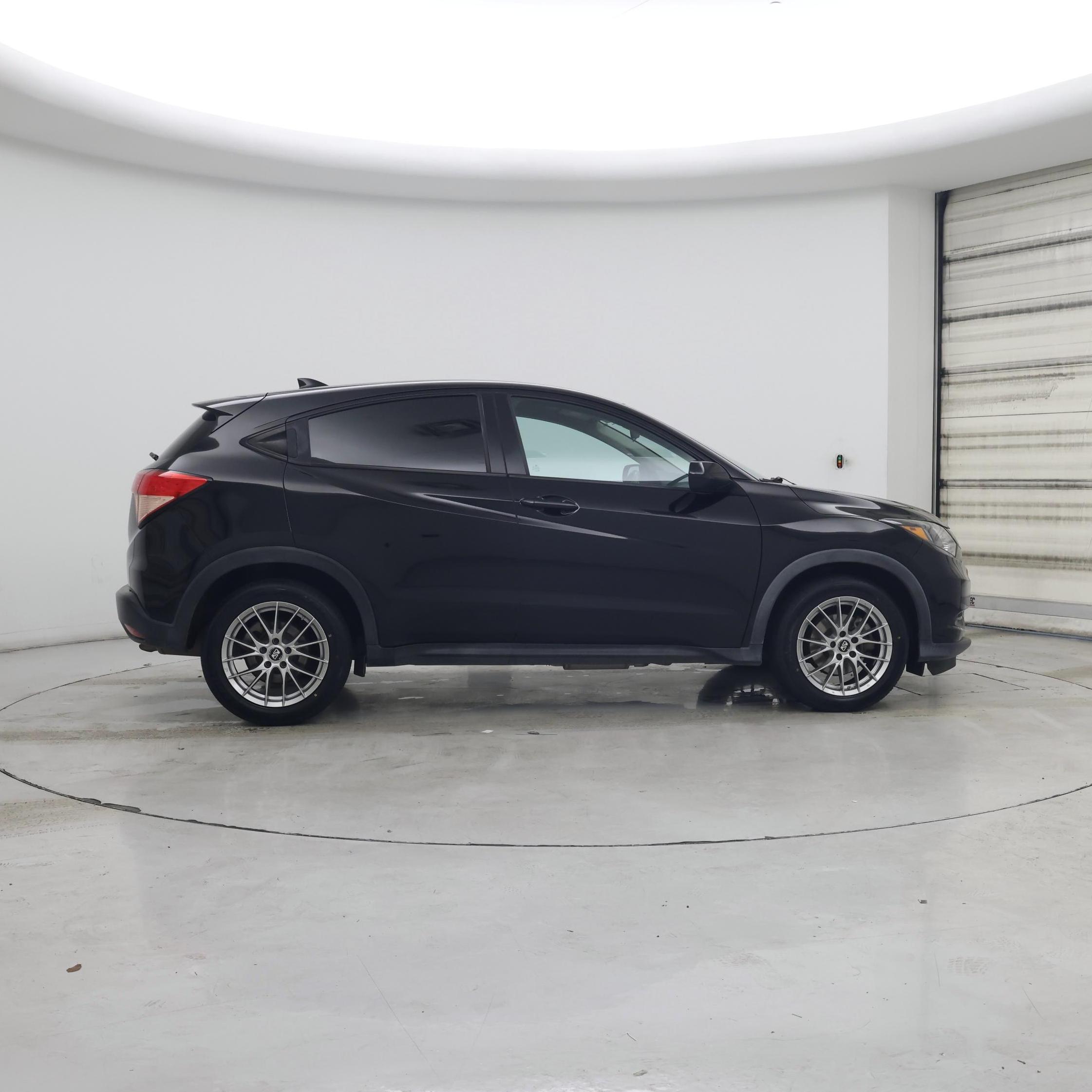 Thumbnail: 2016 Honda HR-V - 7