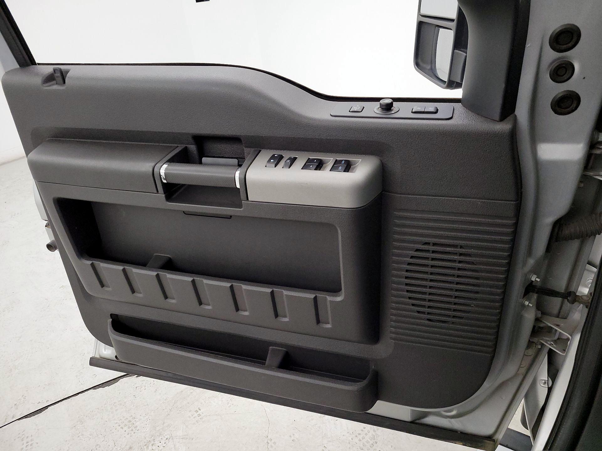 Thumbnail: 2014 Ford F-250 - 12