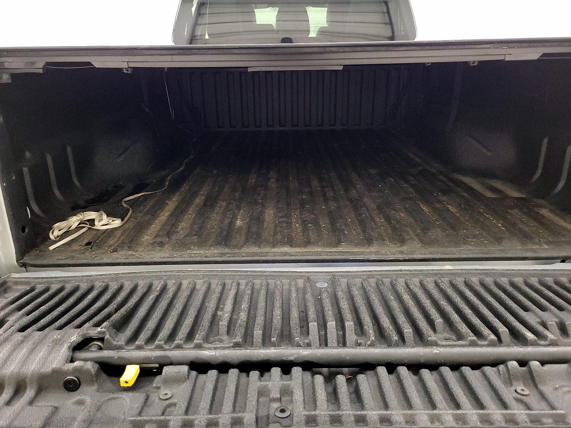 Thumbnail: 2014 Ford F-250 - 19